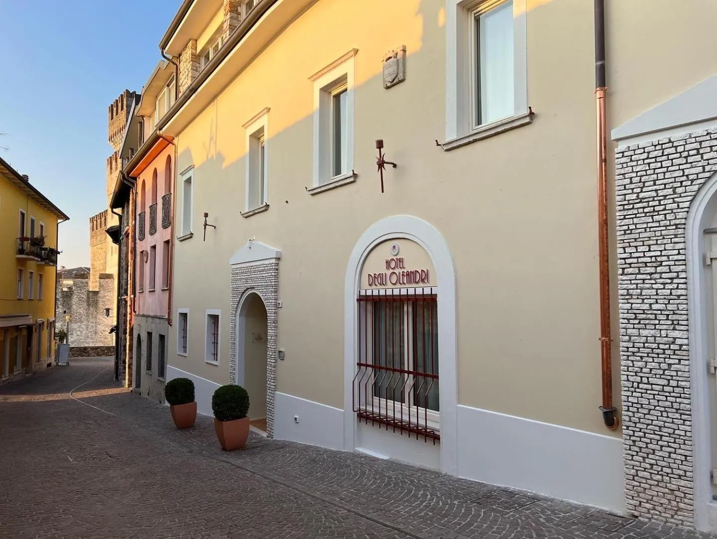 Property building in Hotel Degli Oleandri