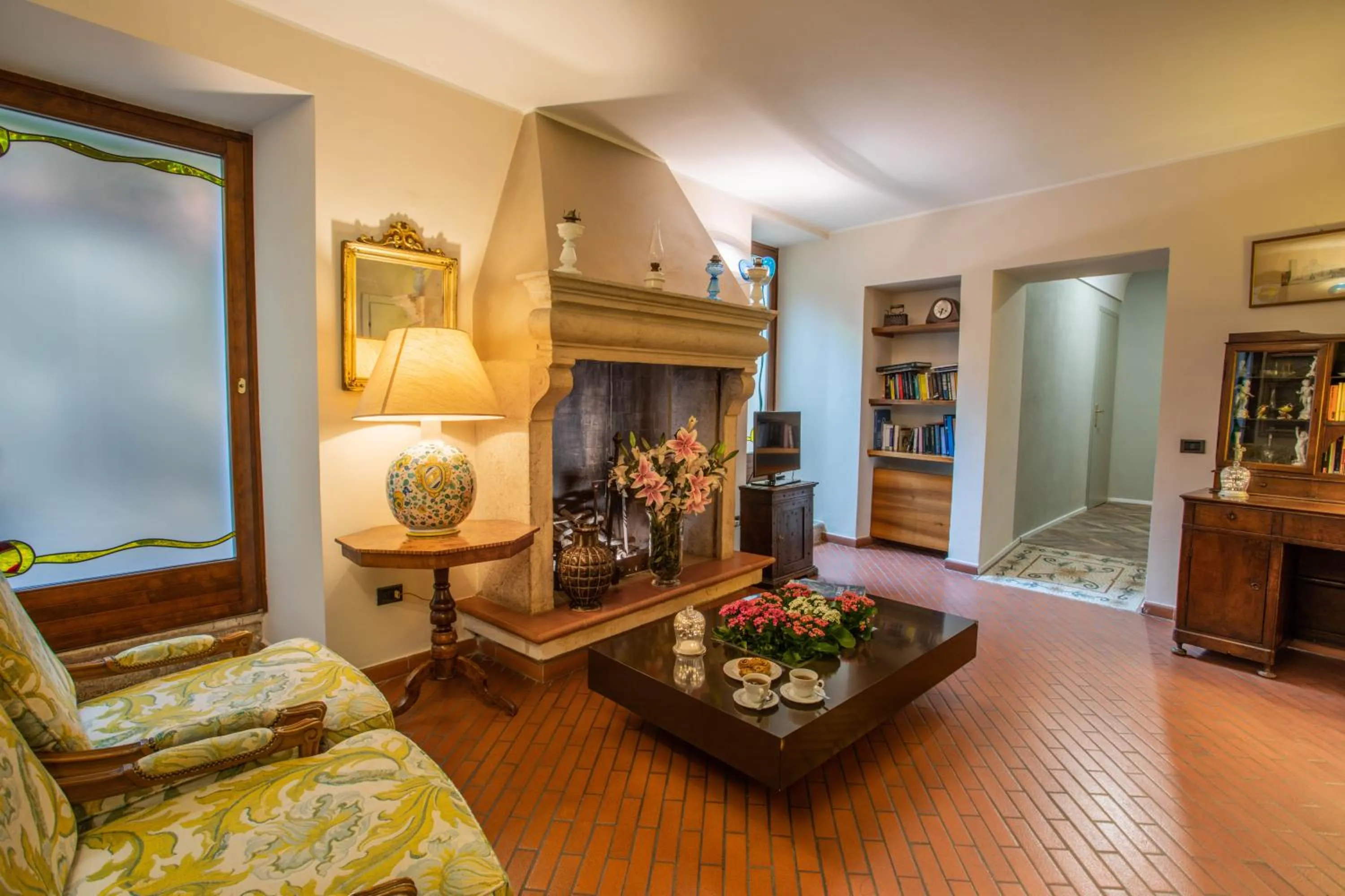 Communal lounge/ TV room in Hotel Degli Oleandri