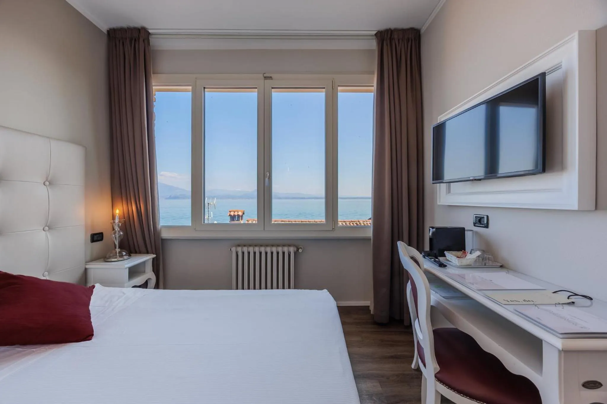 Photo of the whole room, Bed in Hotel Degli Oleandri