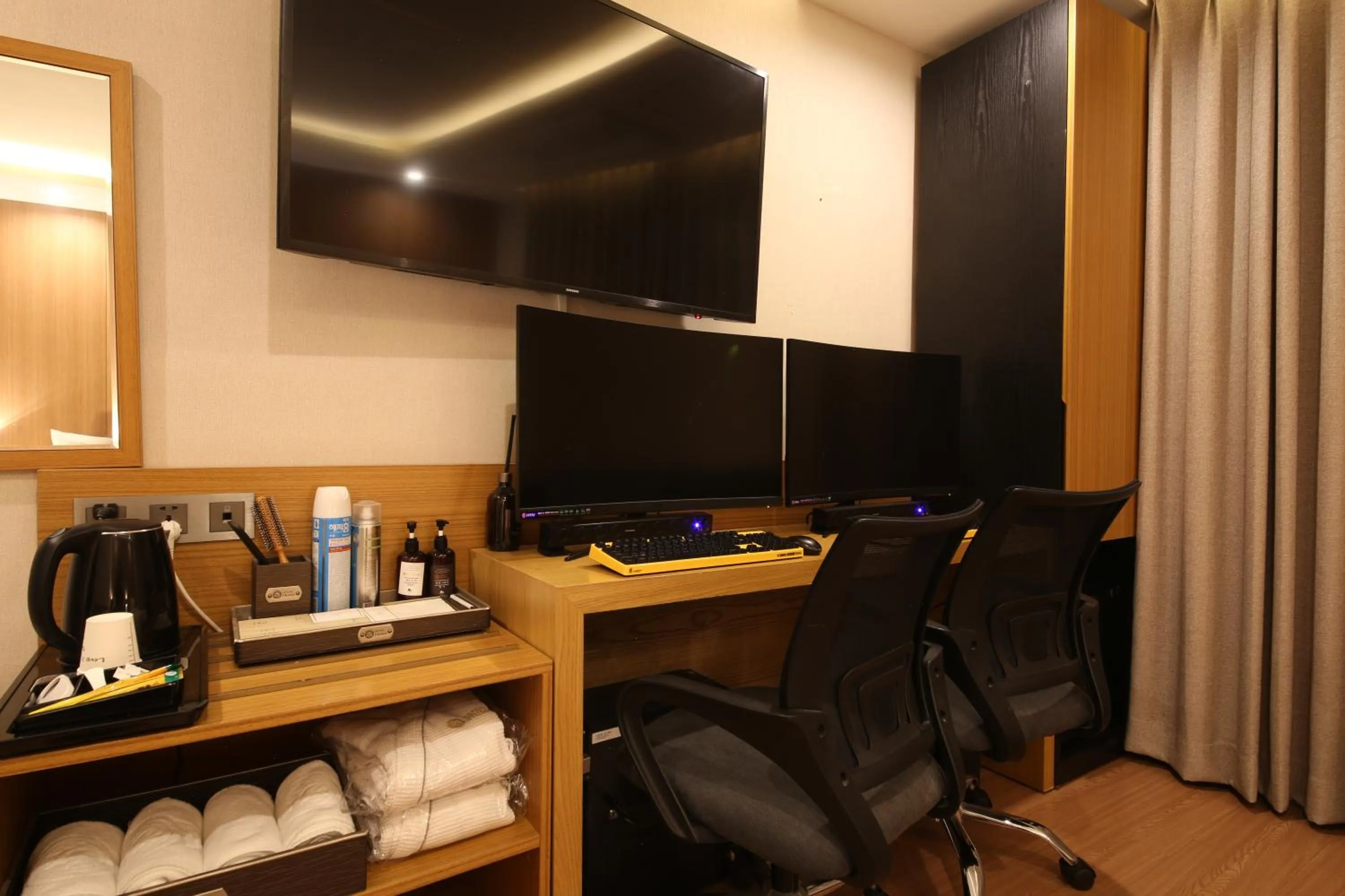 TV and multimedia in Hotel Prima Busan