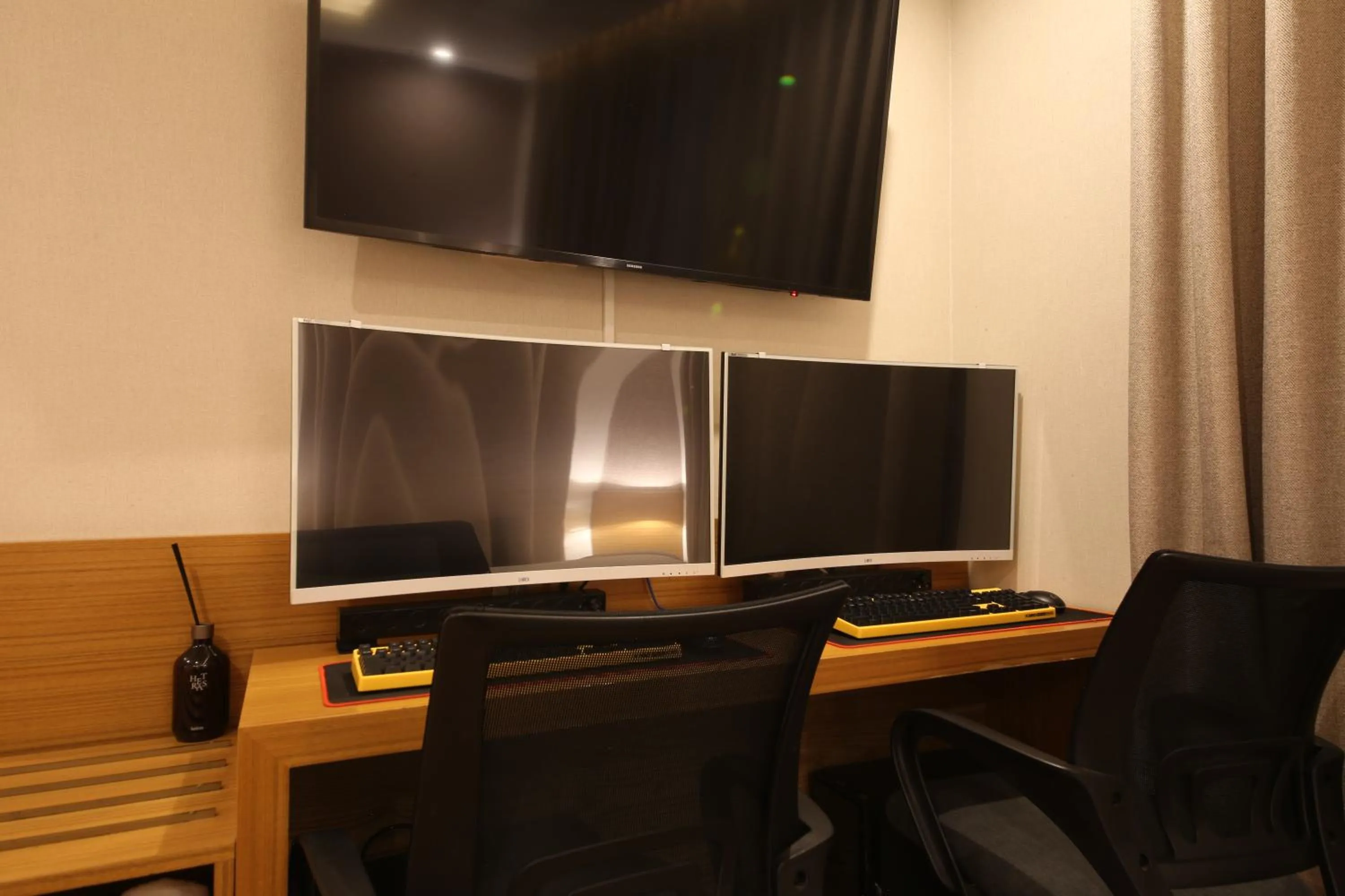 TV and multimedia in Hotel Prima Busan