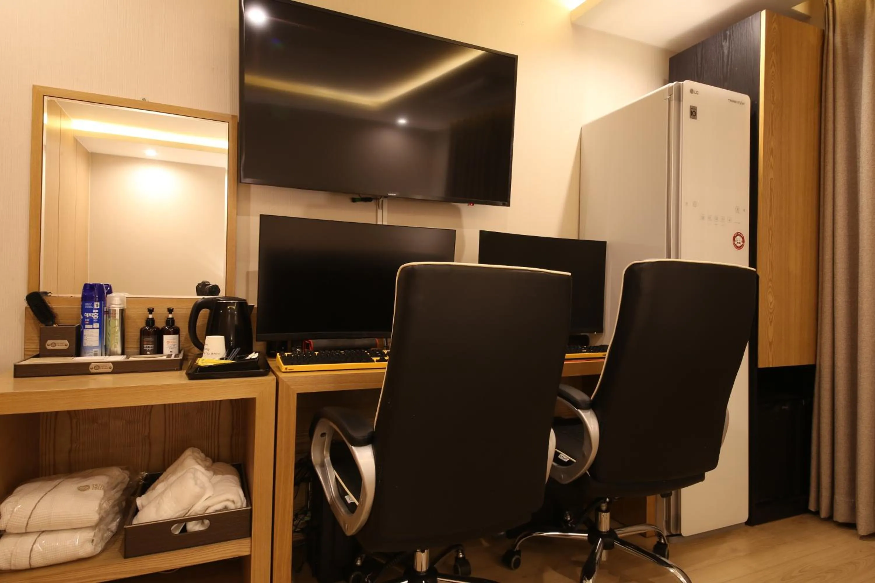TV and multimedia in Hotel Prima Busan