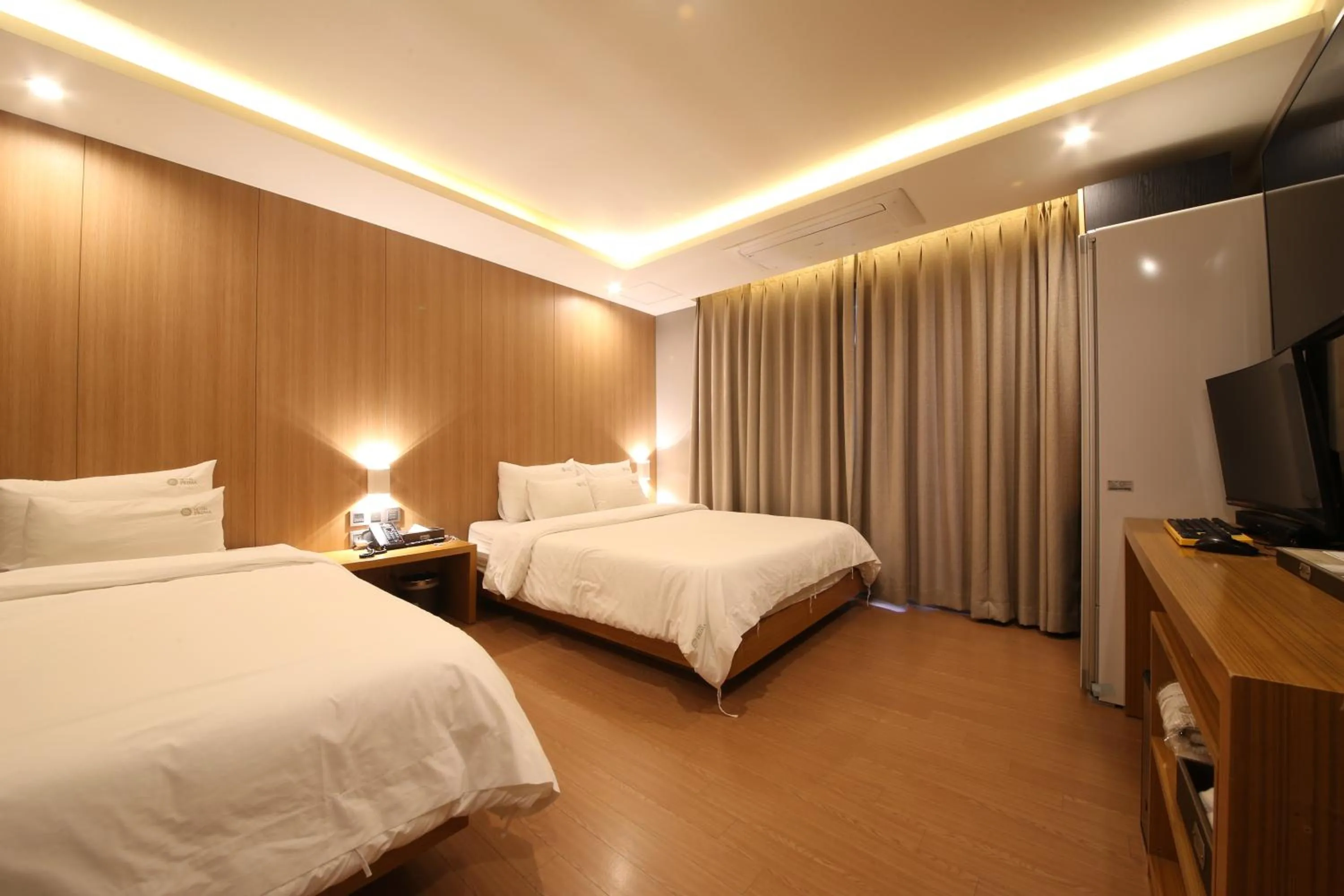 Photo of the whole room, Bed in Hotel Prima Busan