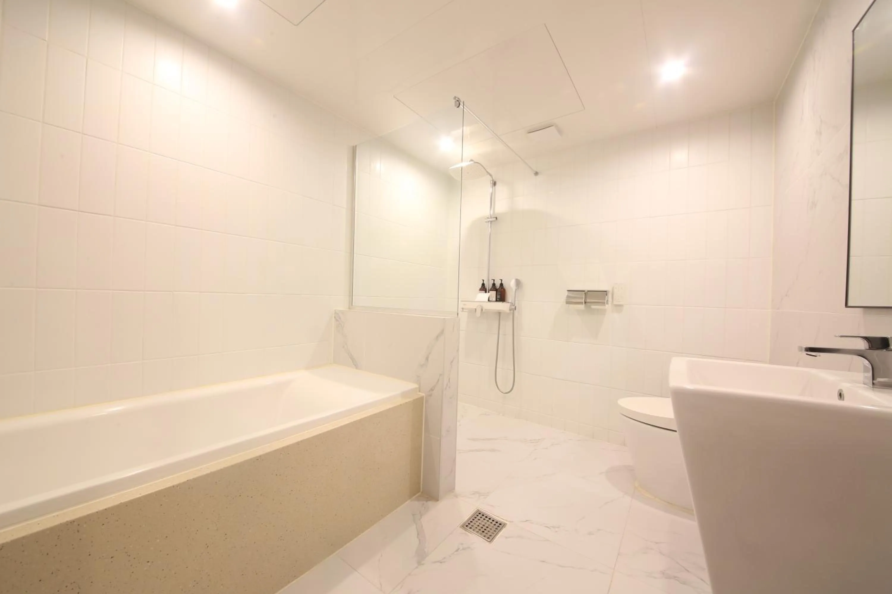 Shower in Hotel Prima Busan