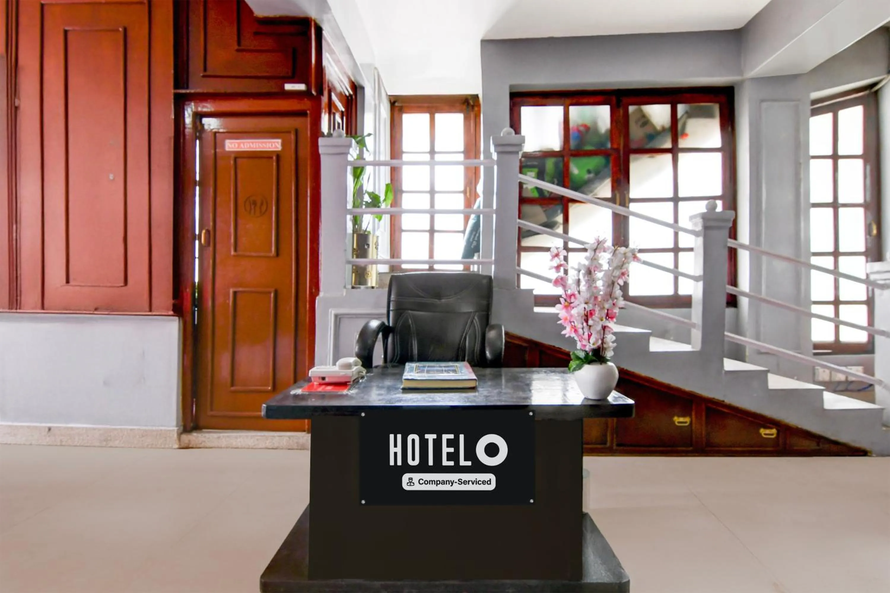 Lobby or reception in Super Hotel O Ghoom Formerly Aps Homestay