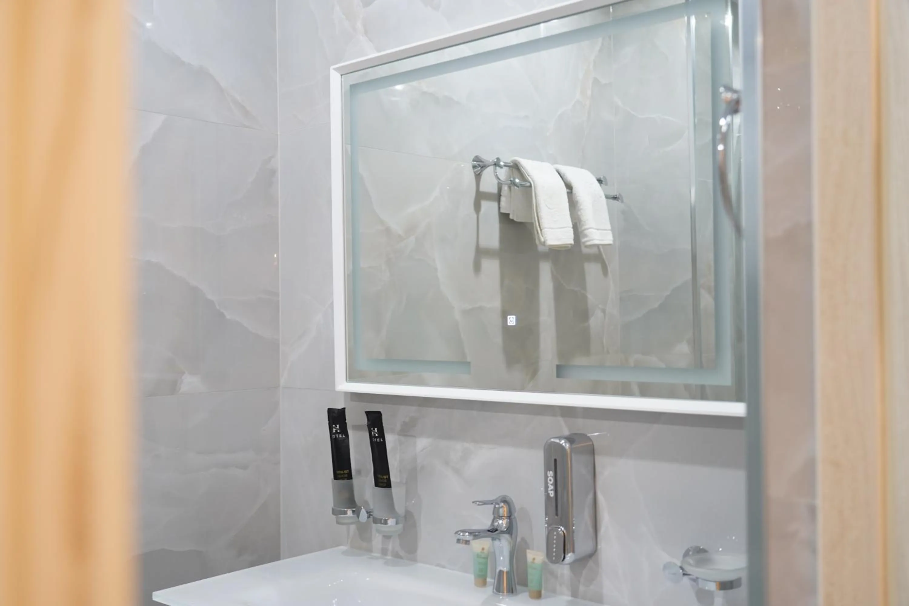 Shower in Shaxzoda Elite Hotel