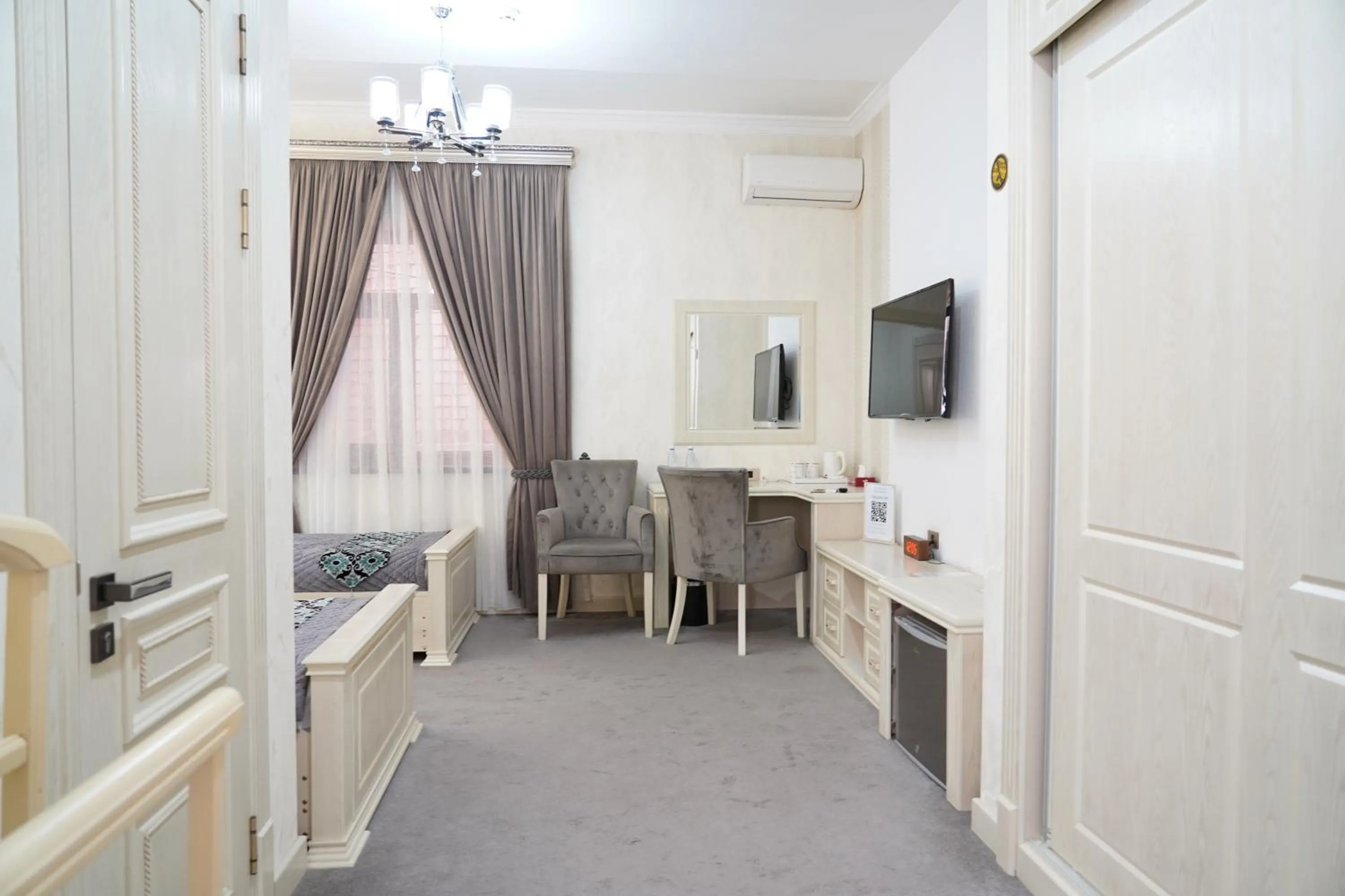 TV and multimedia in Shaxzoda Elite Hotel