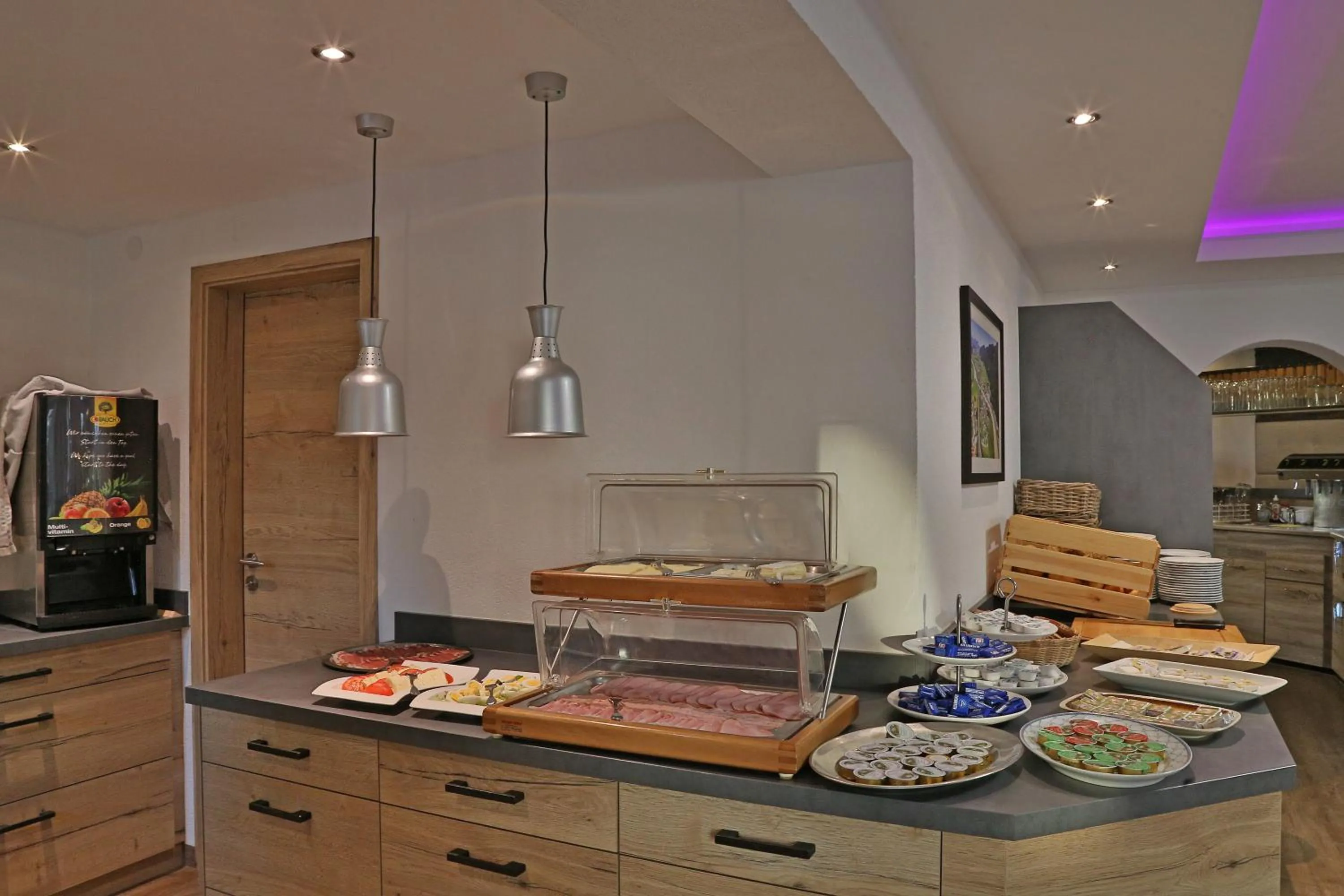 Restaurant/places to eat in Gasthof Pension Alpenblick