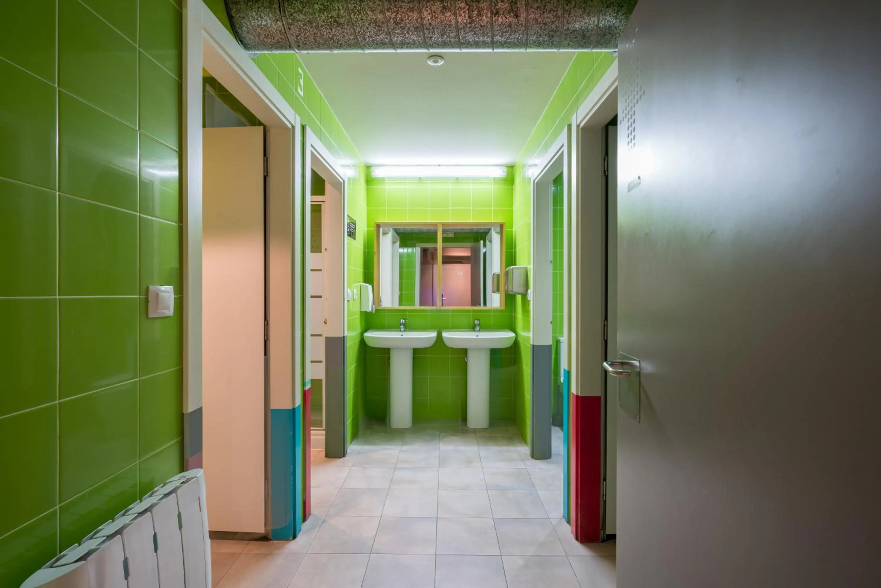 Shower in Ganbara Hostel - Self Check In