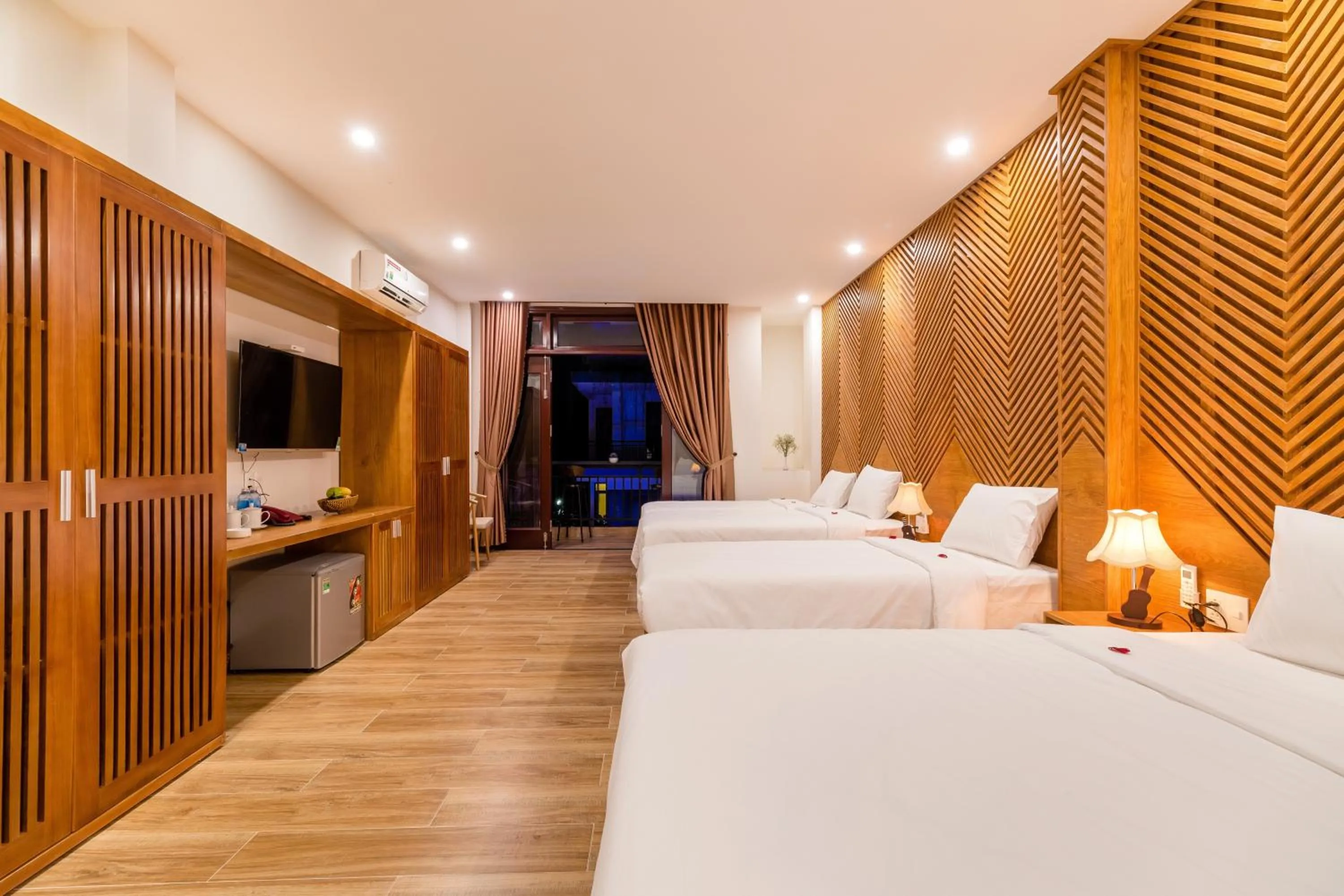 Family, Bed in Phong Phu Villa Hoi An