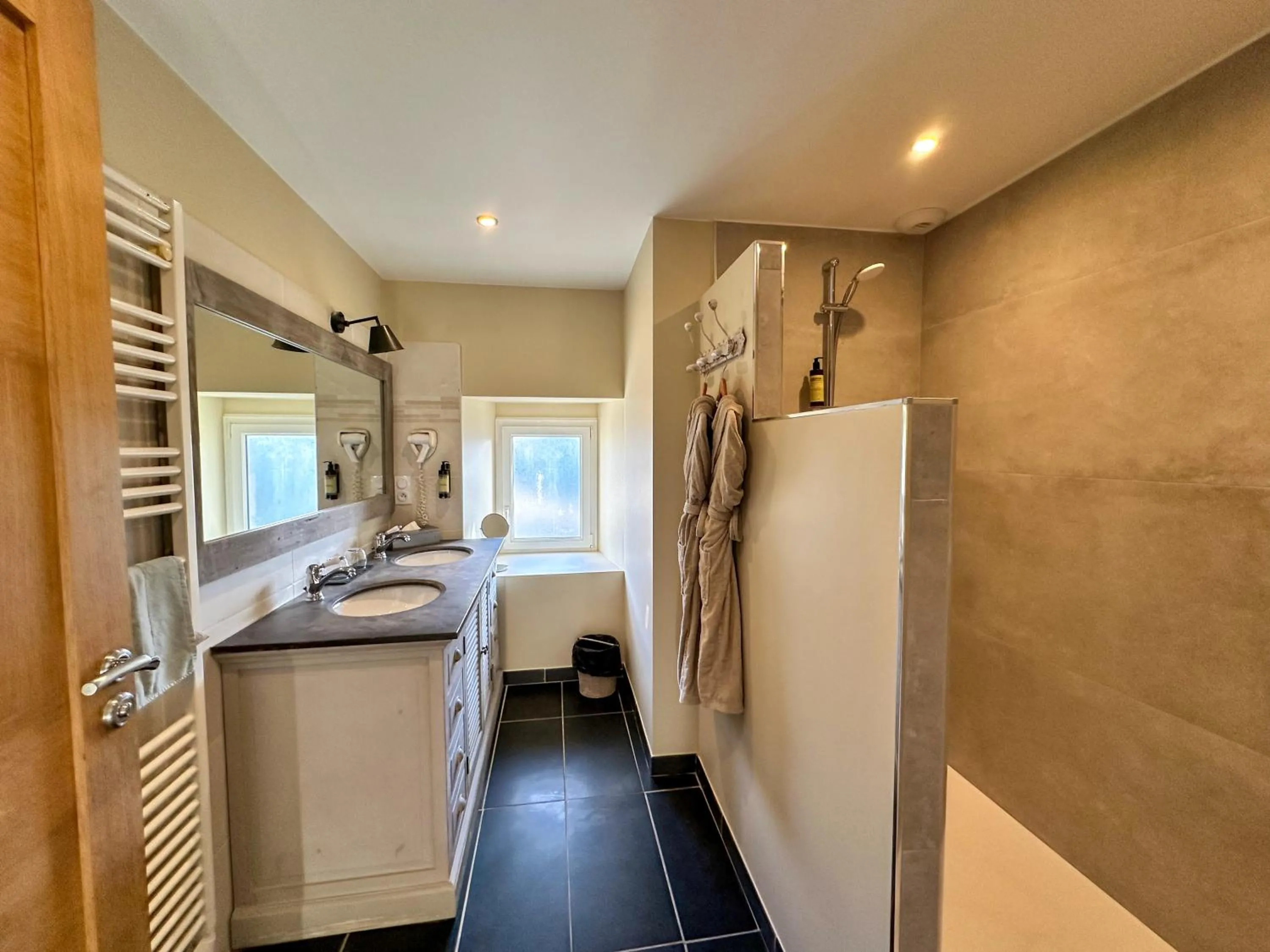 Shower in Domaine du Grenier