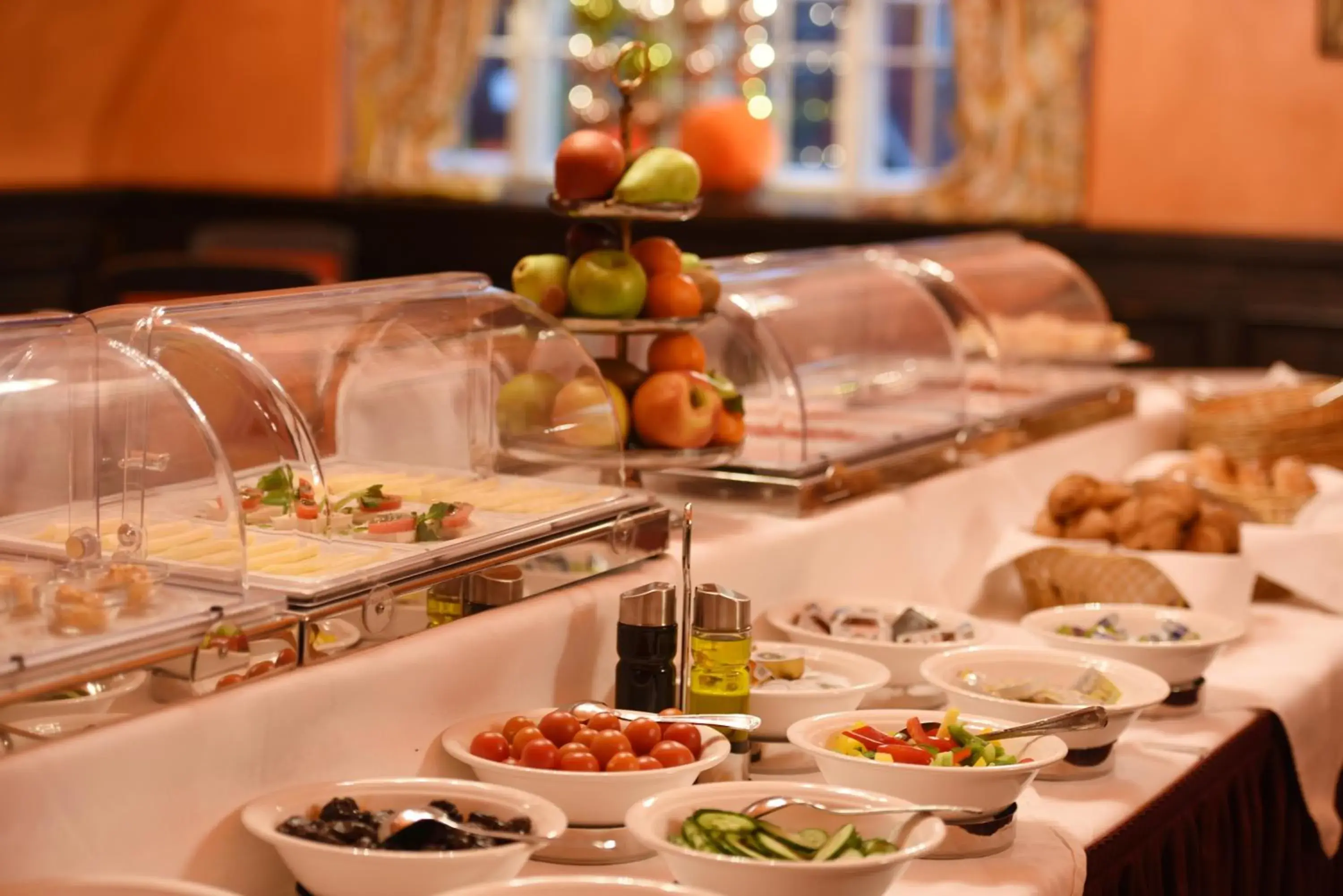 Buffet breakfast in Hotel König von Ungarn Buffet breakfast in Hotel König von Ungarn