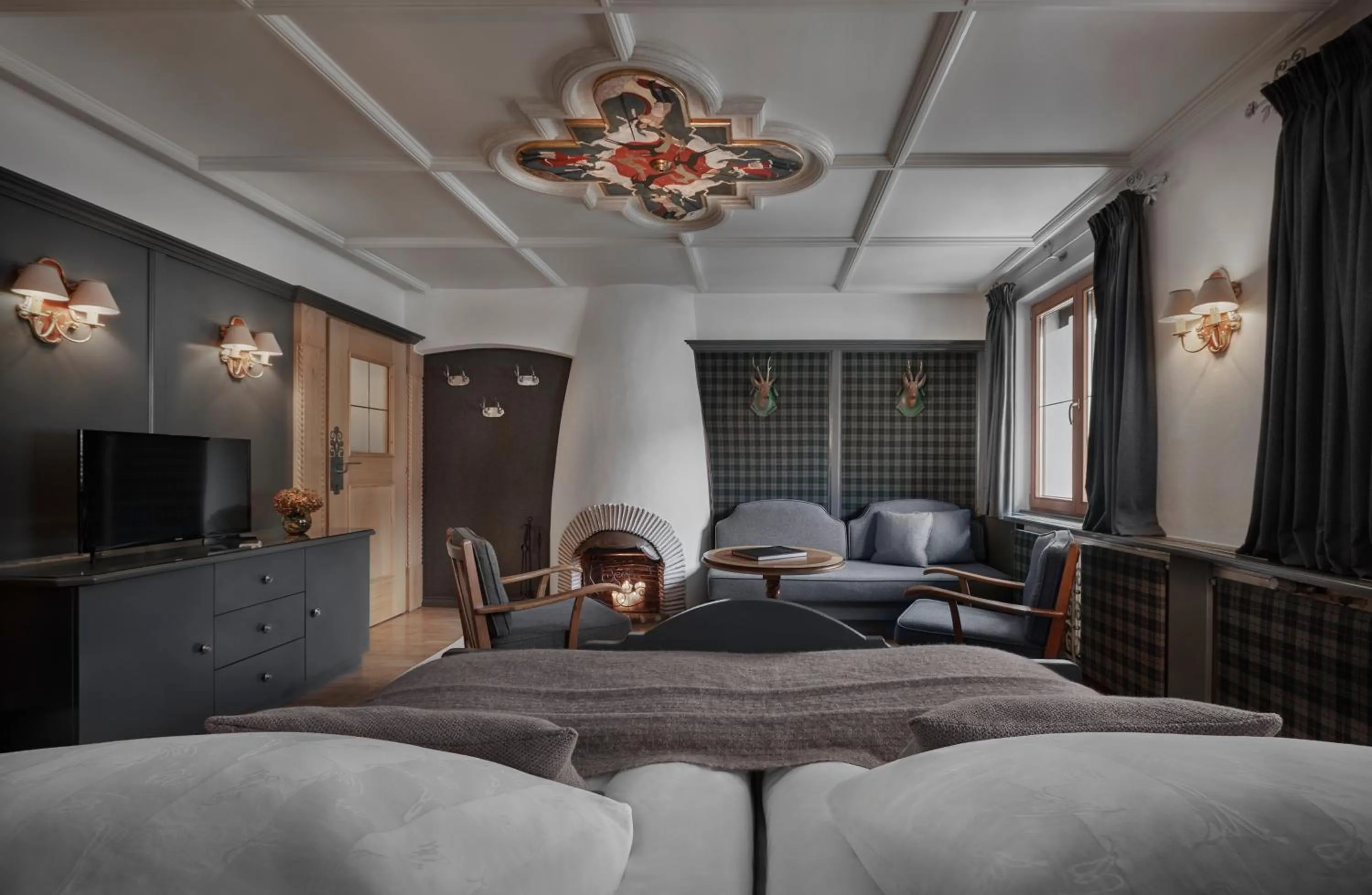 Photo of the whole room, Bed in Hotel Goldener Greif