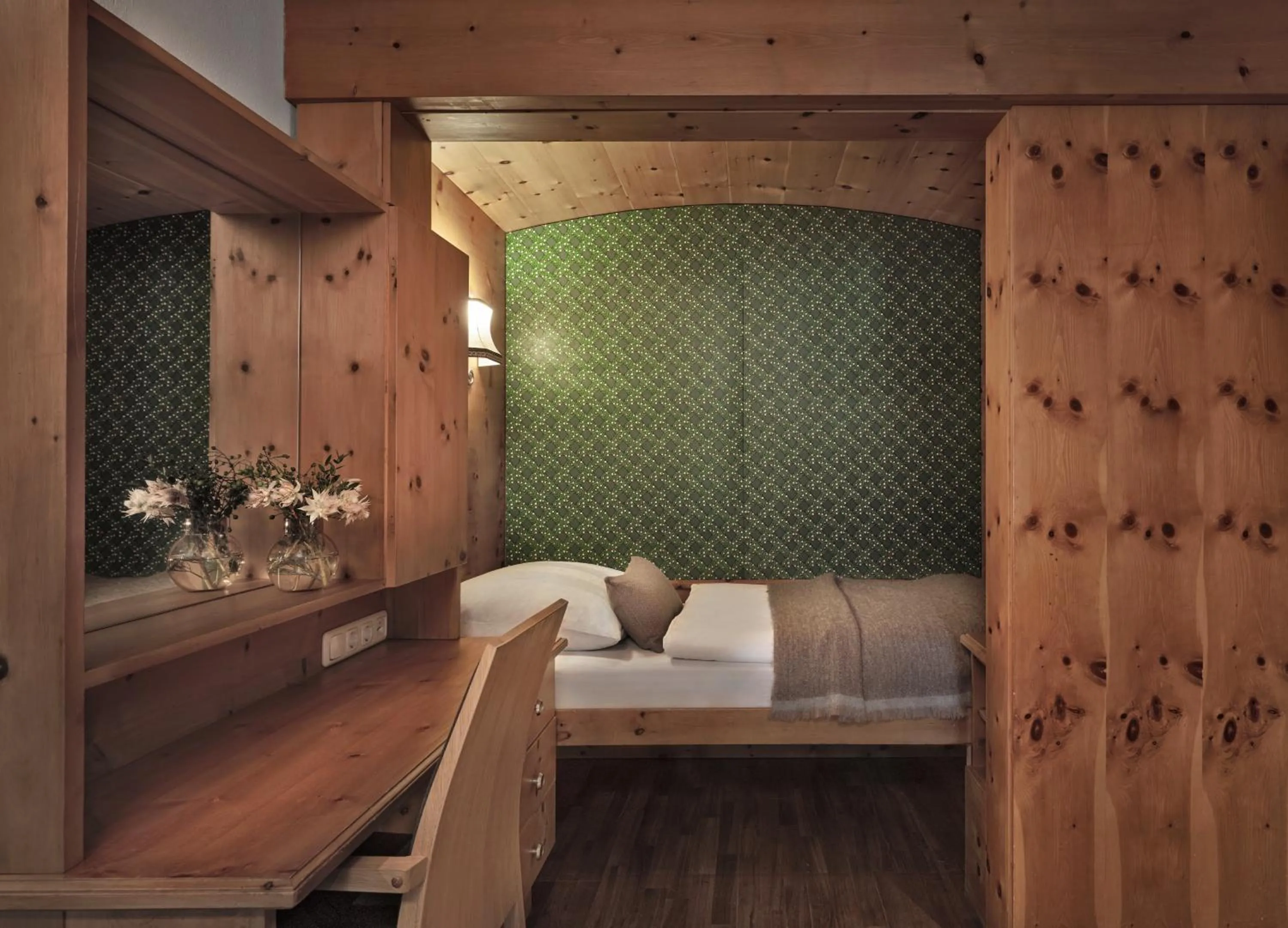 Bed in Hotel Goldener Greif