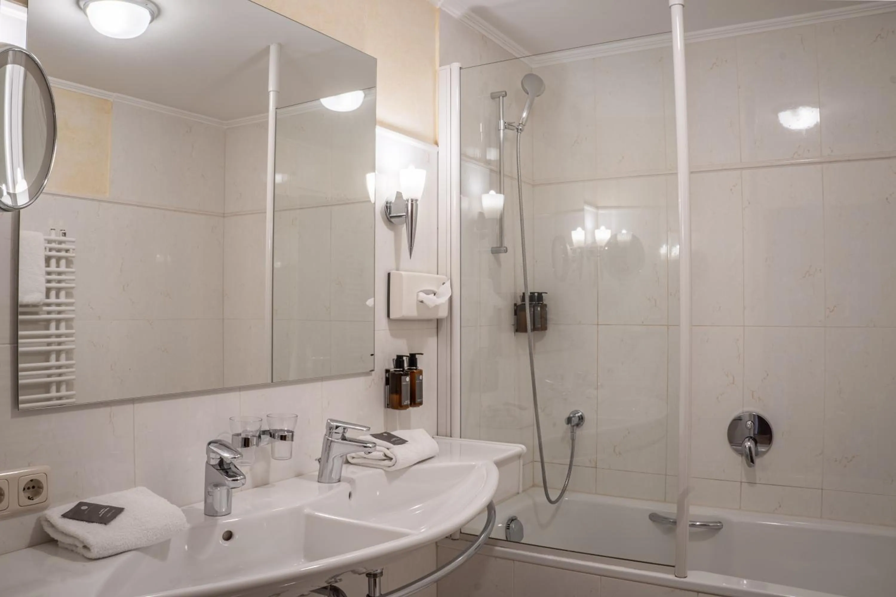 Bathroom in Hotel Goldener Greif