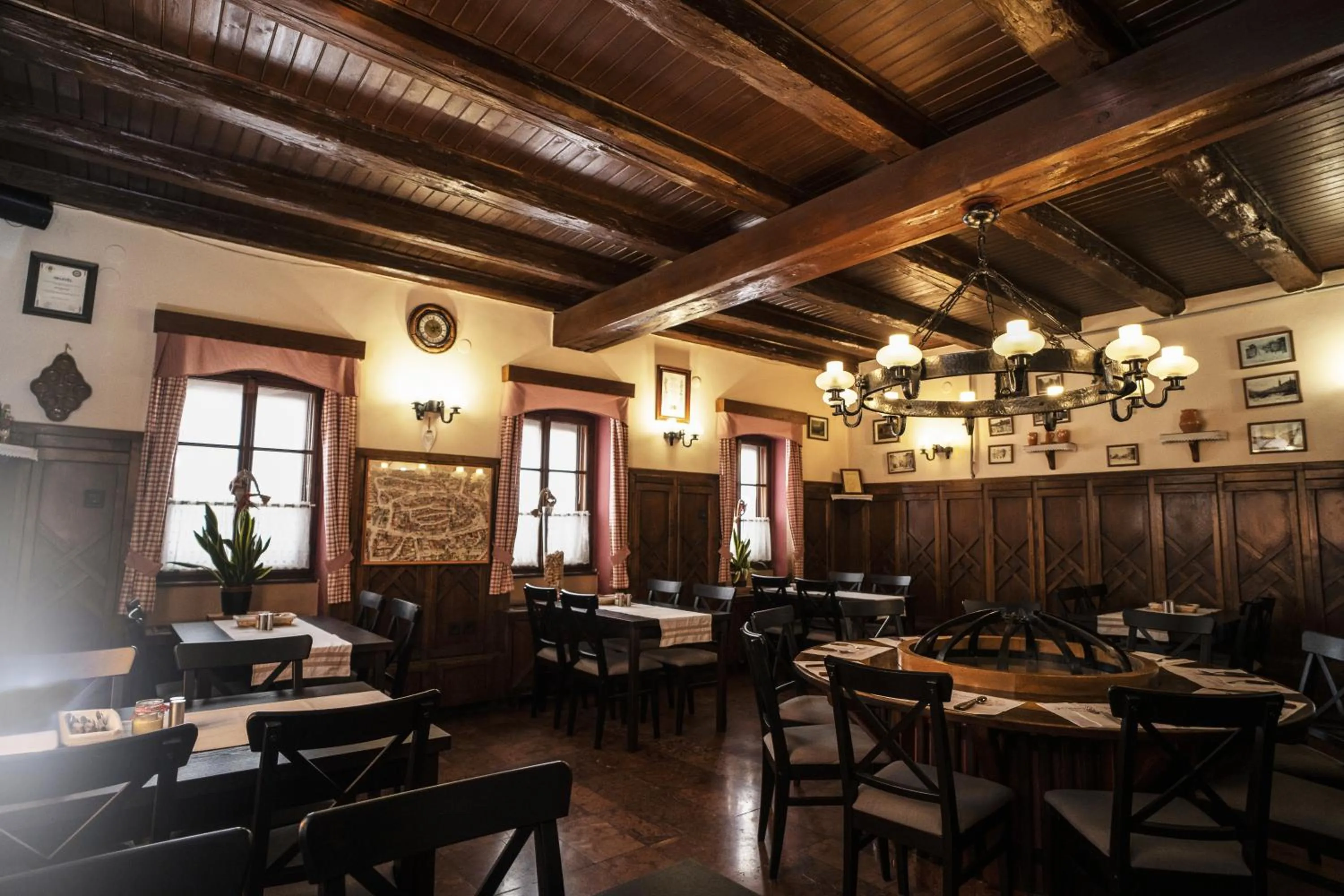 Restaurant/places to eat in Jégverem Fogadó