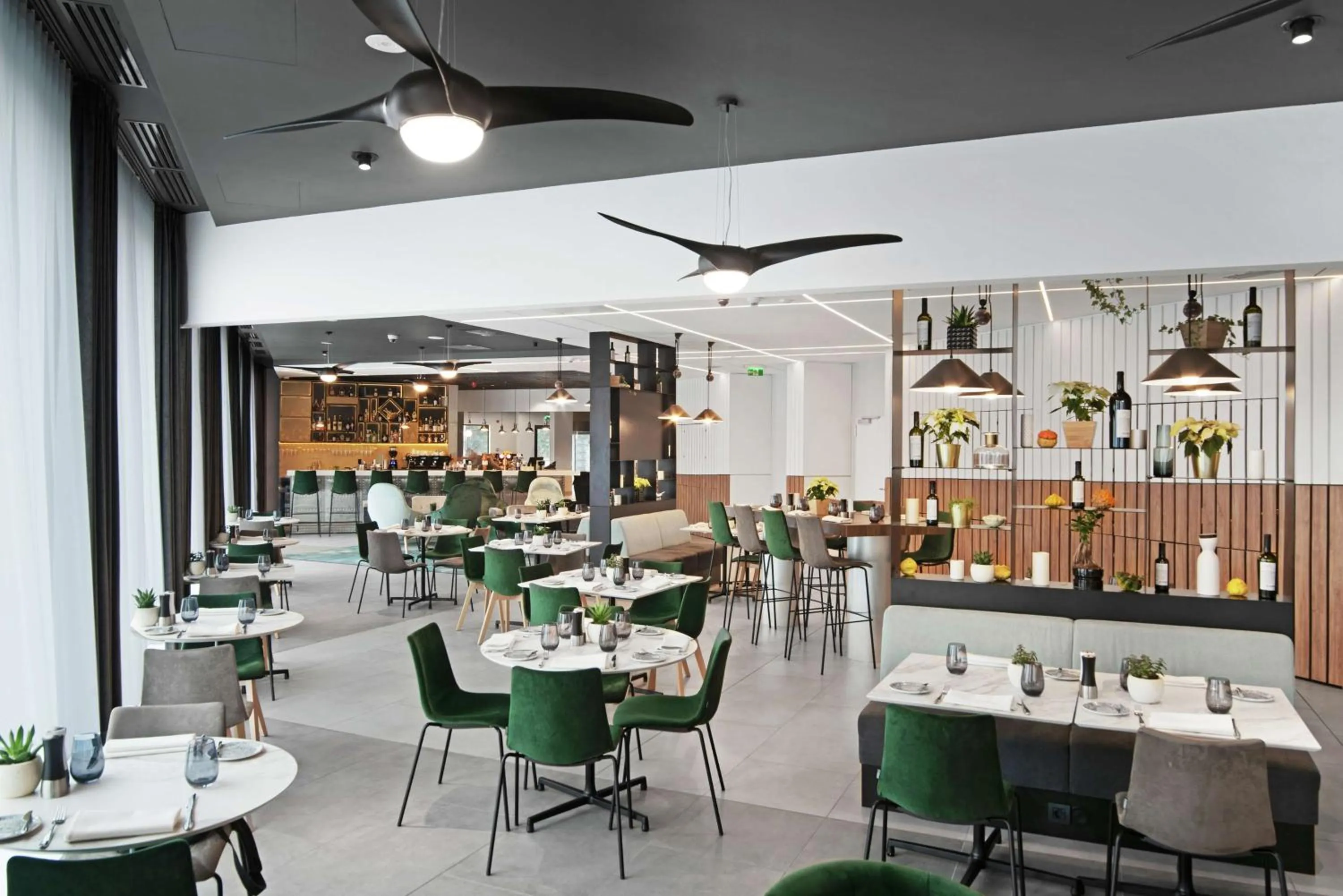 Restaurant/places to eat in Hilton Garden Inn Bucharest Airport