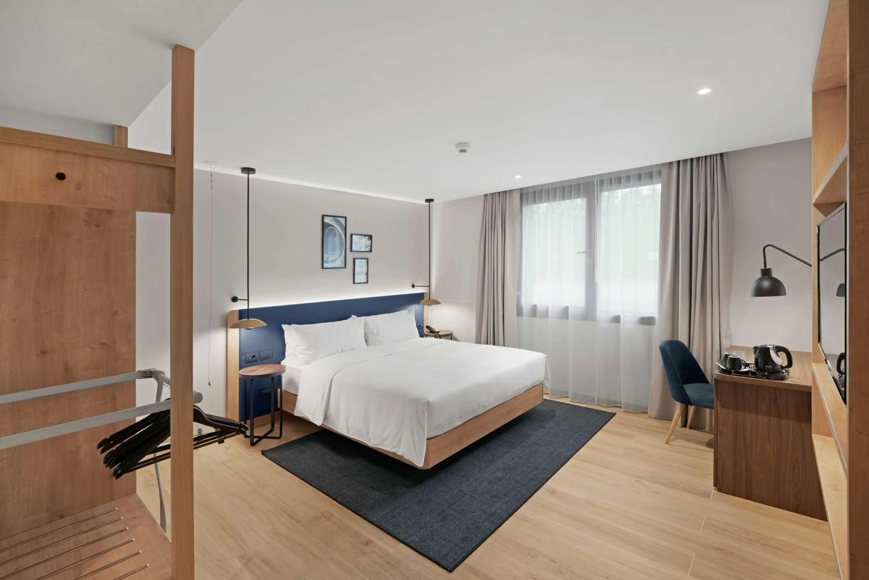 Bedroom, Bed in Hilton Garden Inn Bucharest Airport