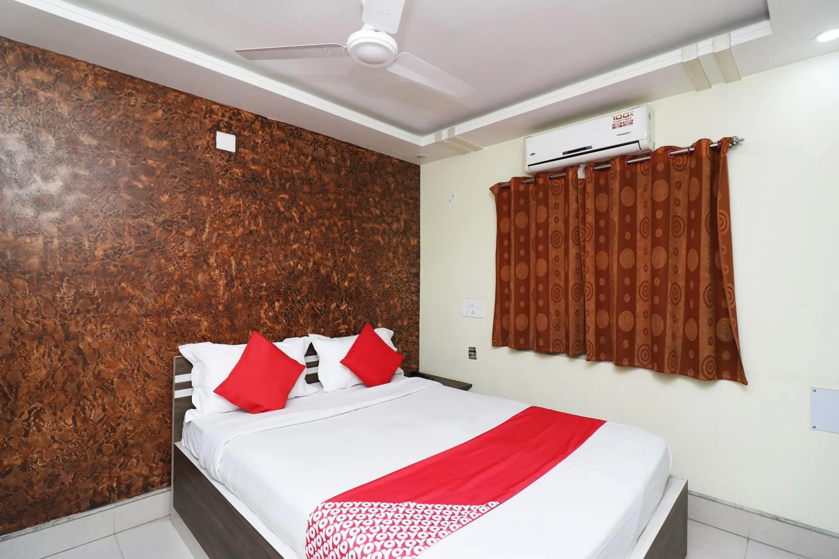 Bedroom, Bed in Hotel O Taj Palace