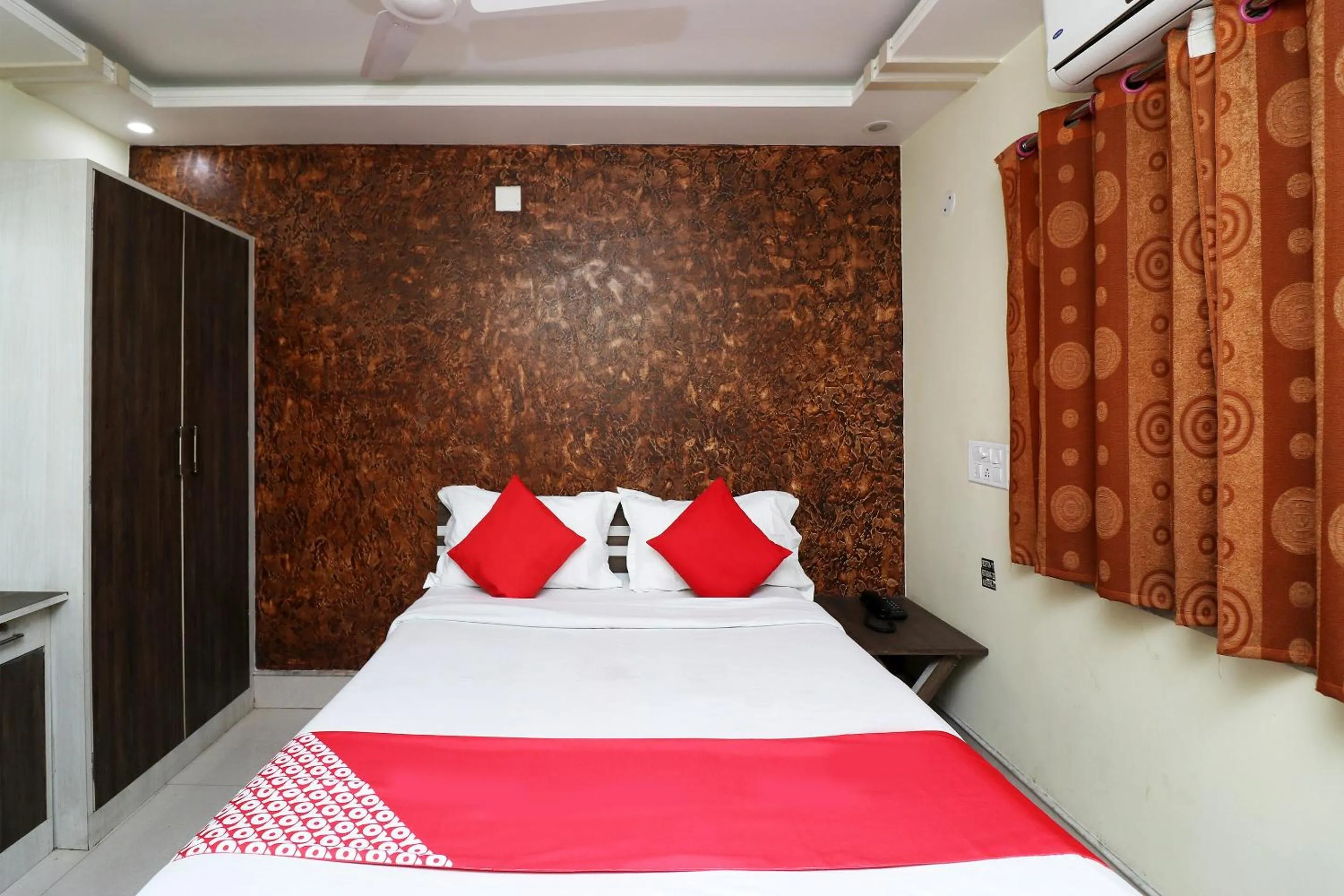 Bedroom, Bed in Hotel O Taj Palace