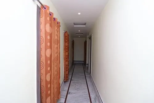 Hotel O Taj Palace