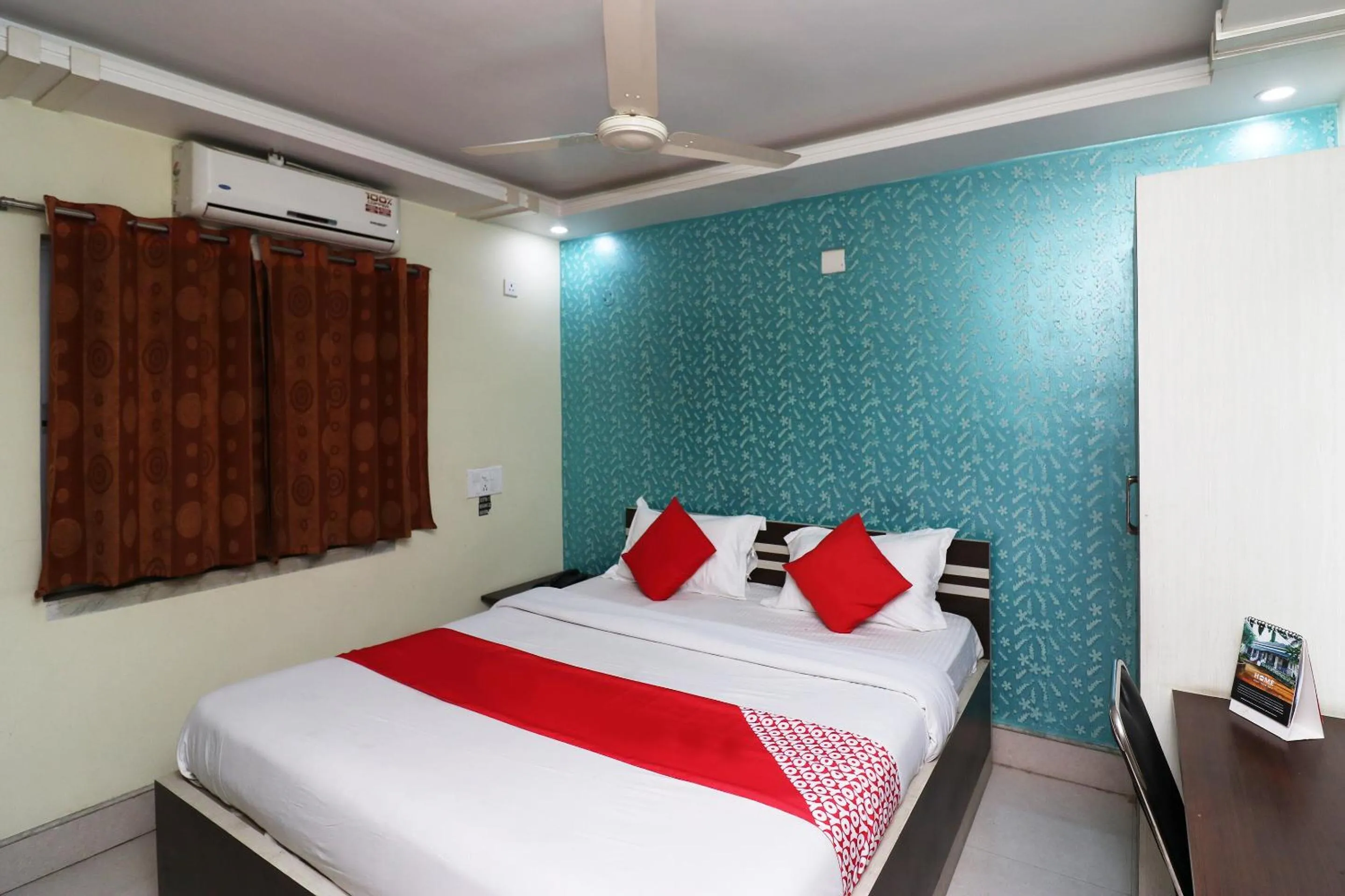 Bedroom, Bed in Hotel O Taj Palace