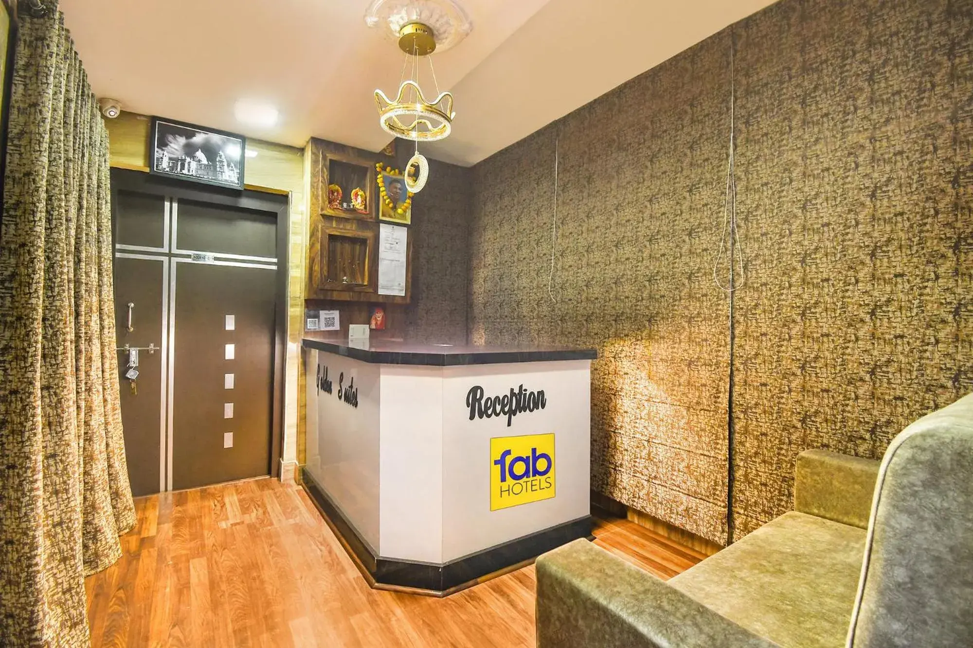 Lobby or reception in FabHotel Golden Suites - Nr Park Circus 7 point Lobby or reception in FabHotel Golden Suites - Nr Park Circus 7 point
