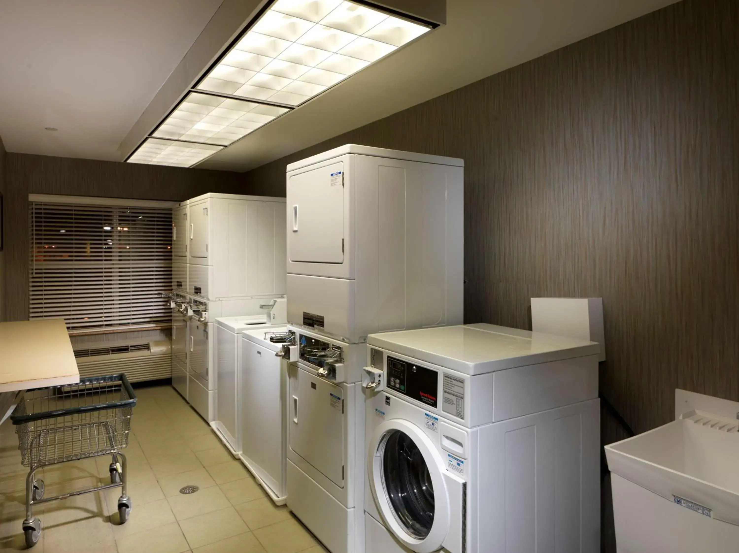 Property building in Homewood Suites by Hilton Dover - Rockaway Property building in Homewood Suites by Hilton Dover - Rockaway