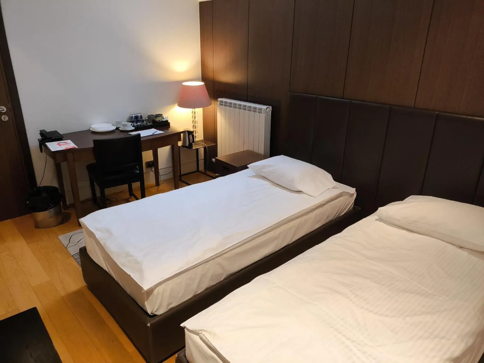 Small Twin Room in Residence 1898 Small Twin Room in Residence 1898