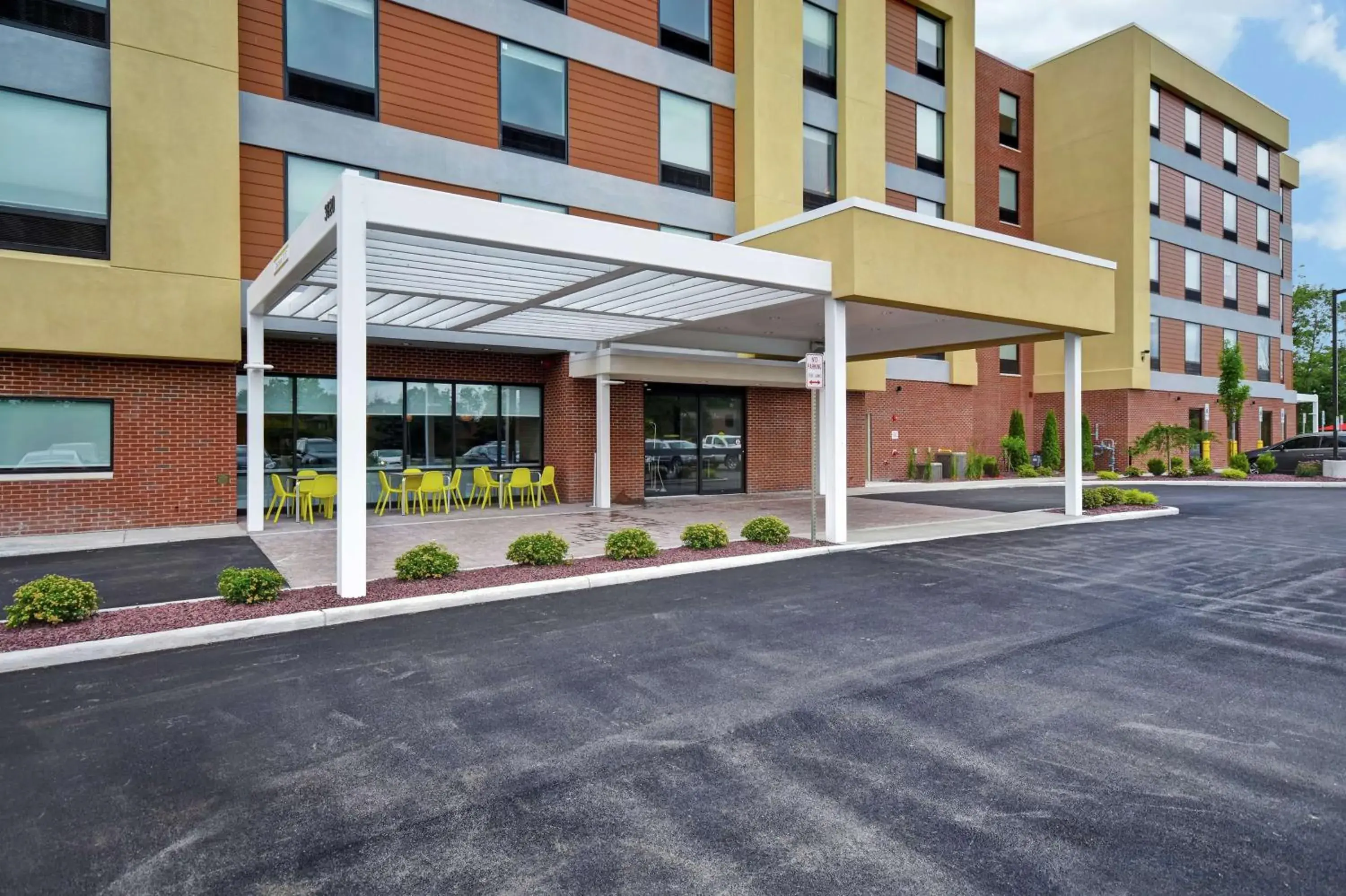Property building in Home2 Suites By Hilton Amherst Buffalo Property building in Home2 Suites By Hilton Amherst Buffalo