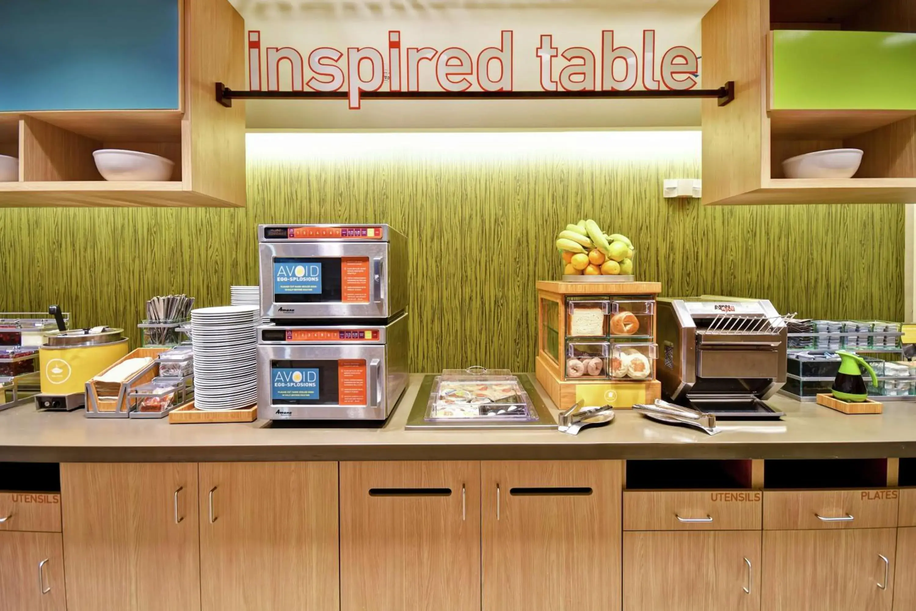 Food and drinks in Home2 Suites By Hilton Amherst Buffalo Food and drinks in Home2 Suites By Hilton Amherst Buffalo