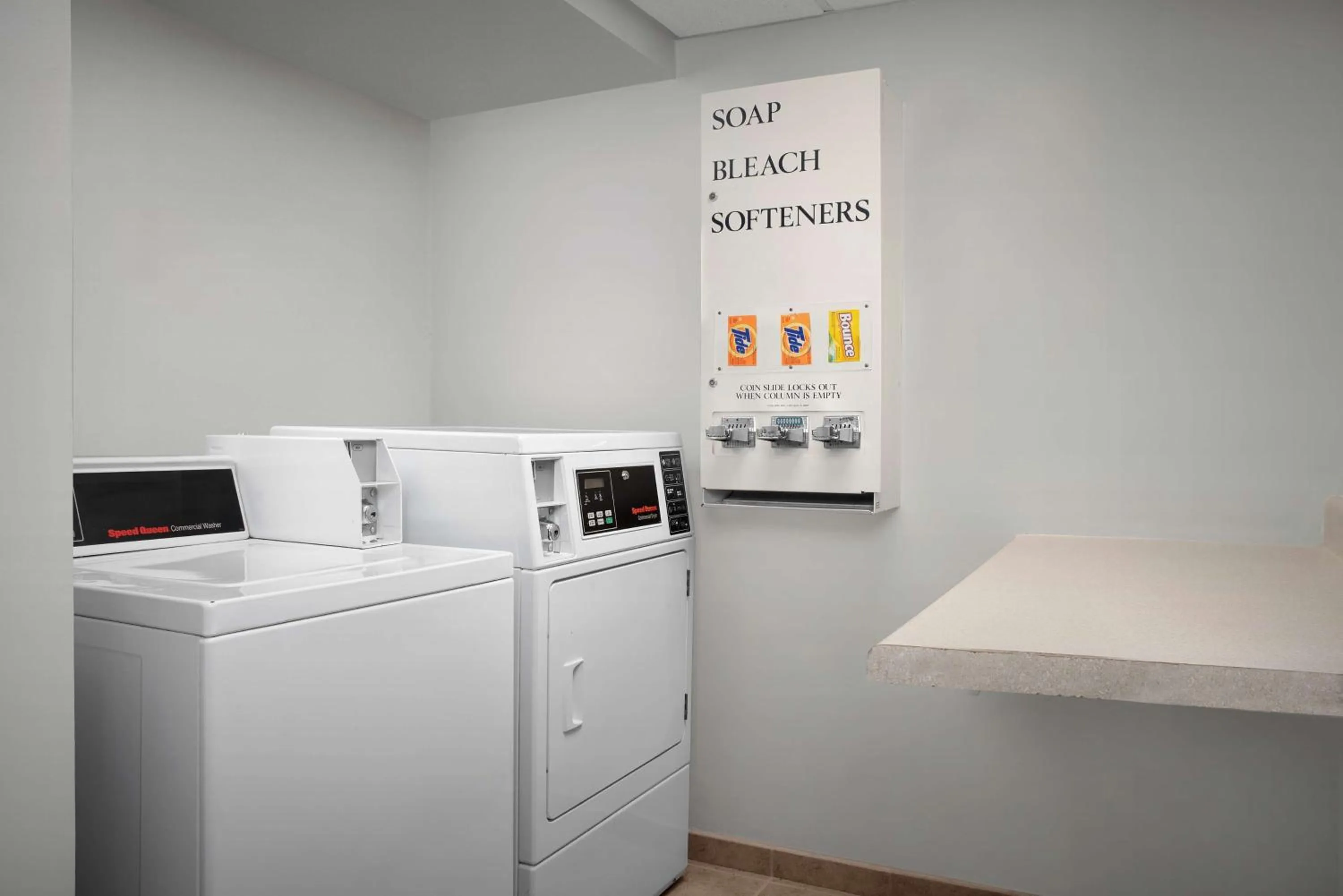 laundry in Spark by Hilton Tampa Brandon