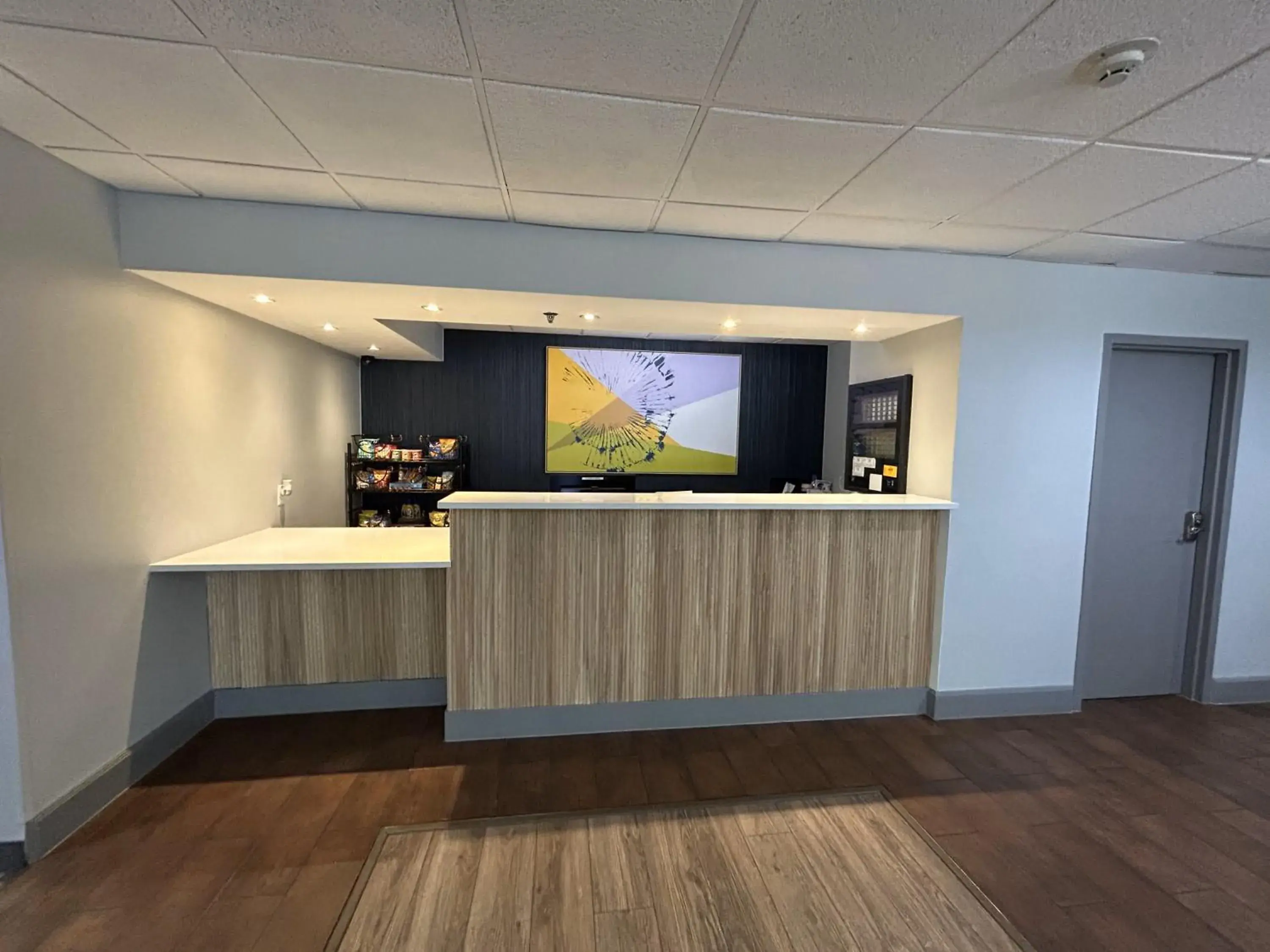 Property building in Spark by Hilton Tampa Brandon Property building in Spark by Hilton Tampa Brandon