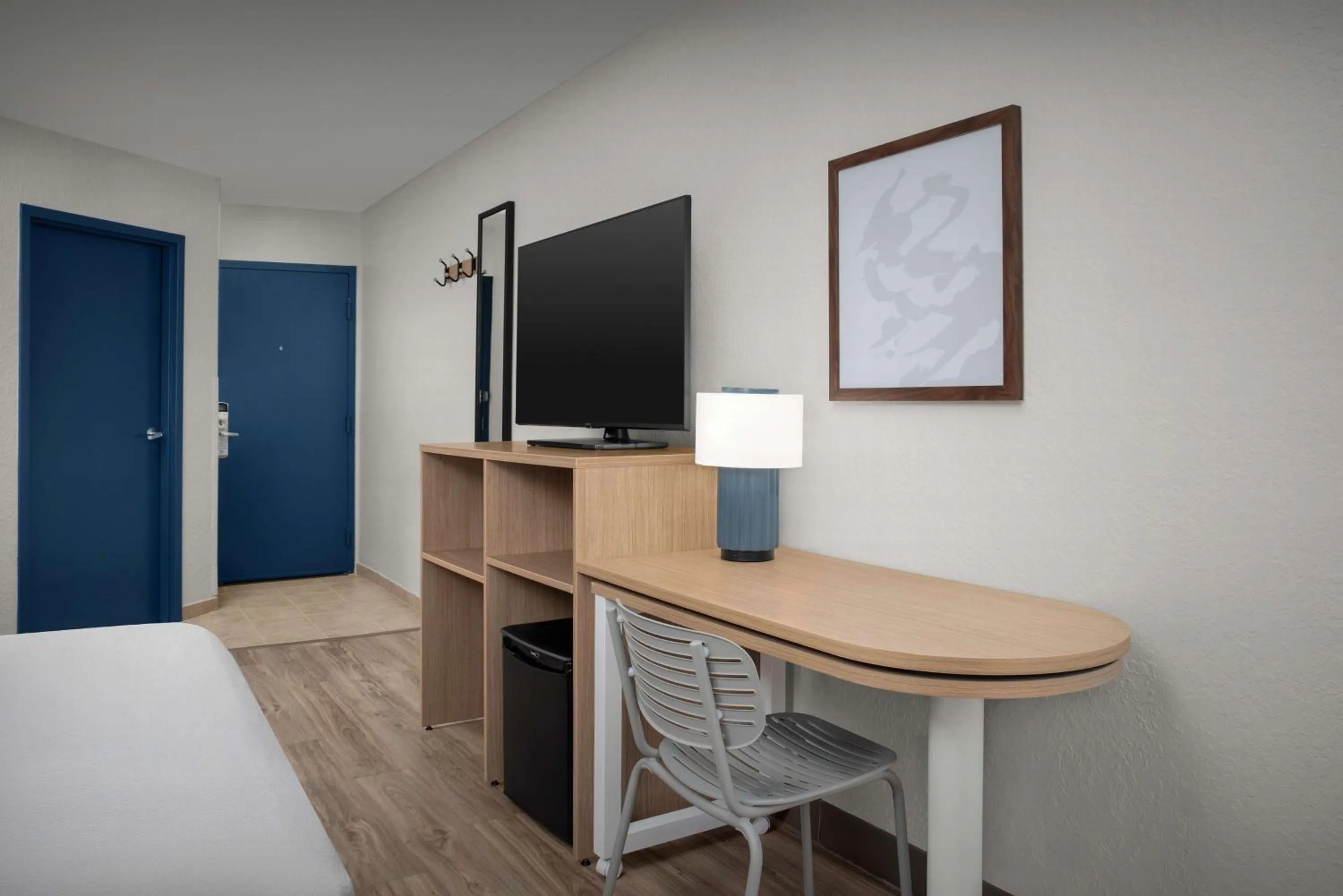 Bedroom, Bed in Spark by Hilton Tampa Brandon