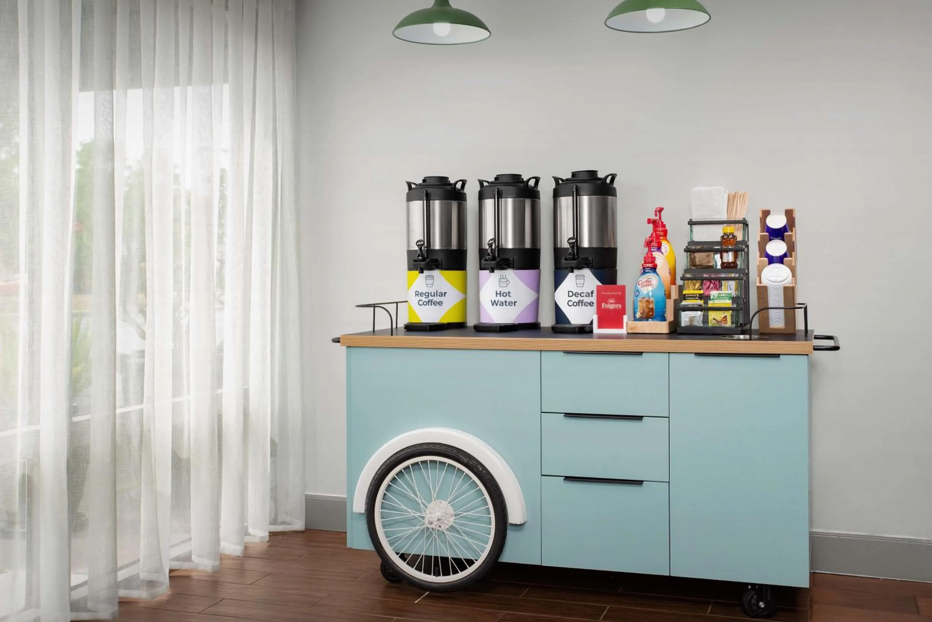 Dining area in Spark by Hilton Tampa Brandon