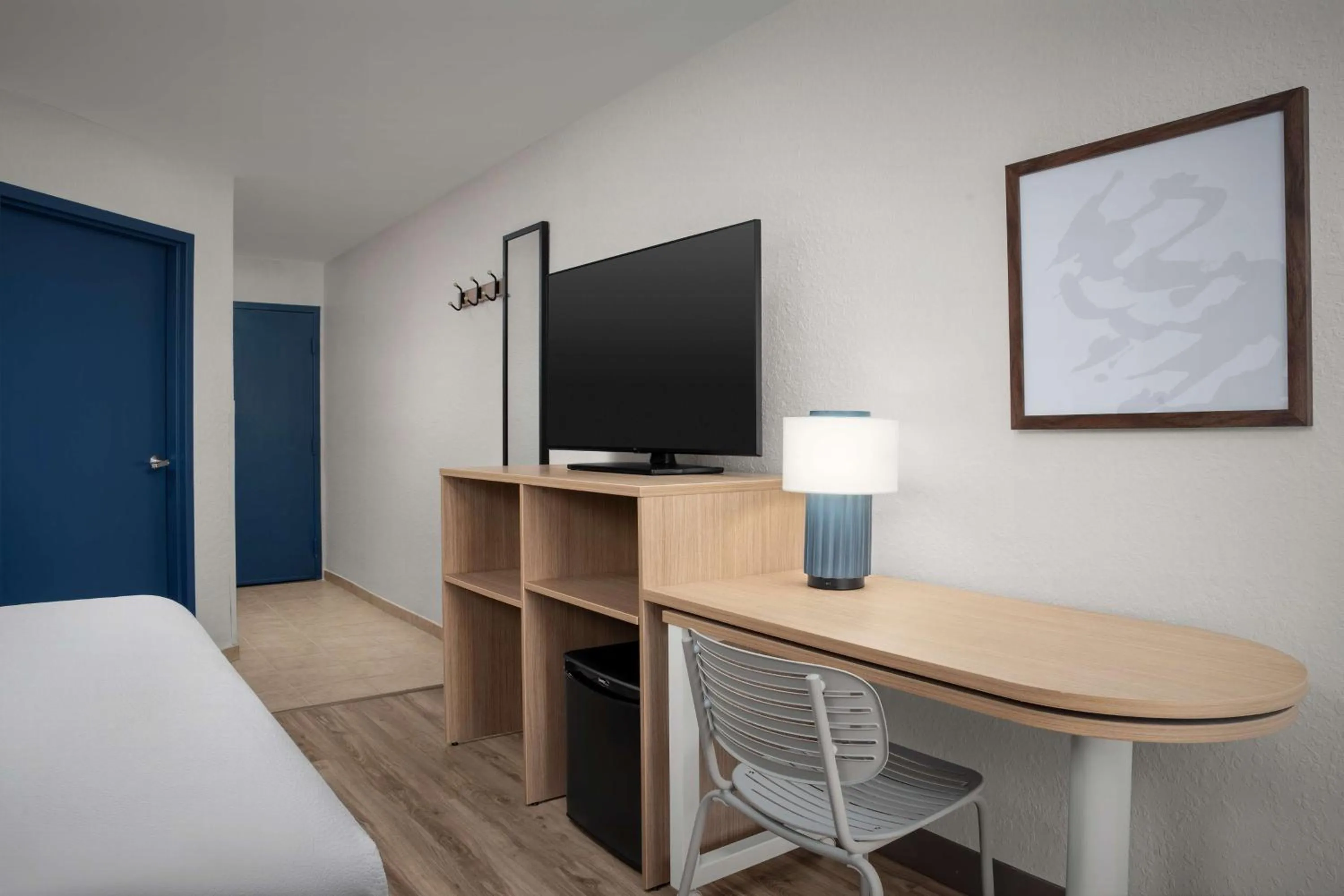 Bedroom, Bed in Spark by Hilton Tampa Brandon