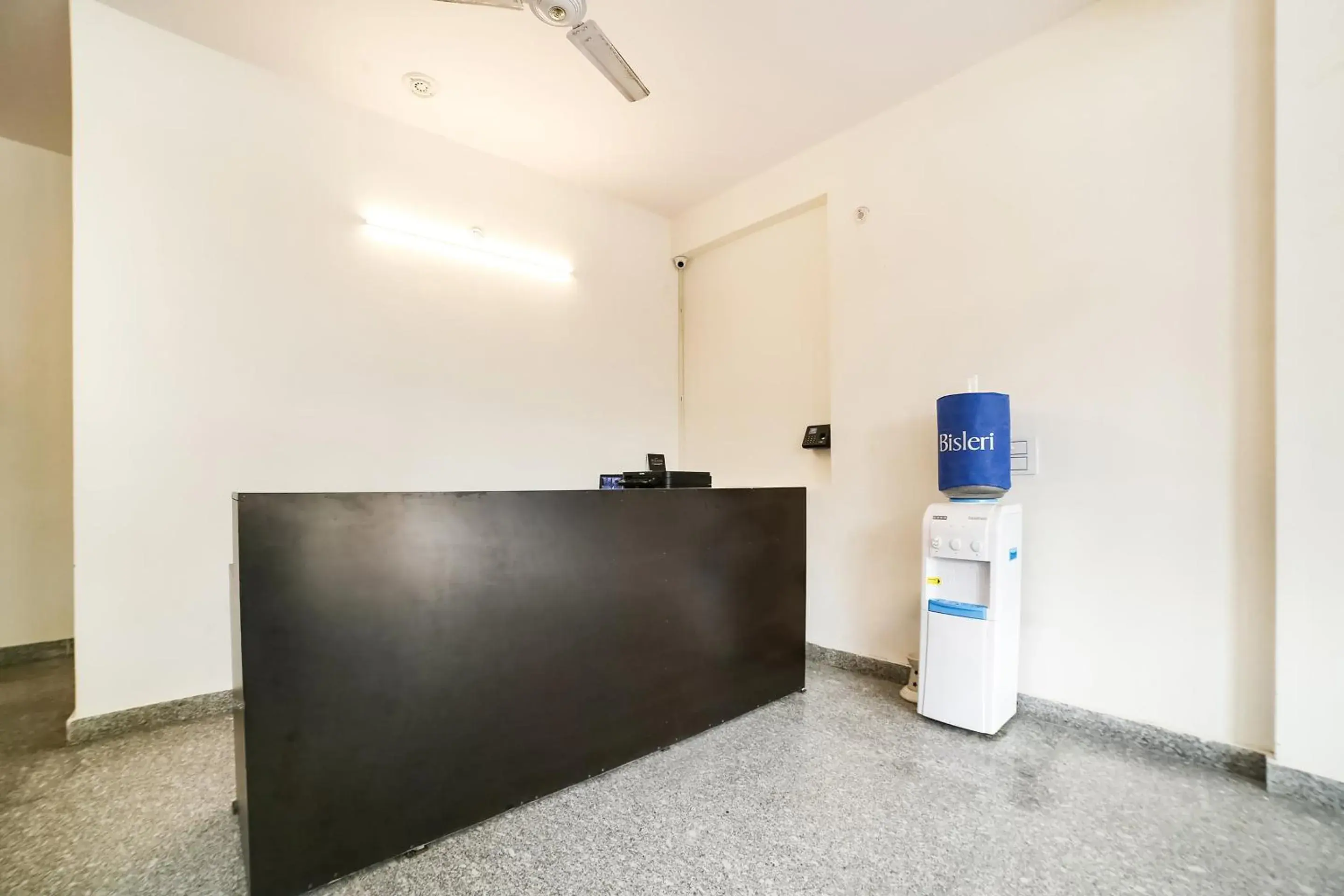 Live on DEL5542 Live on DEL5542