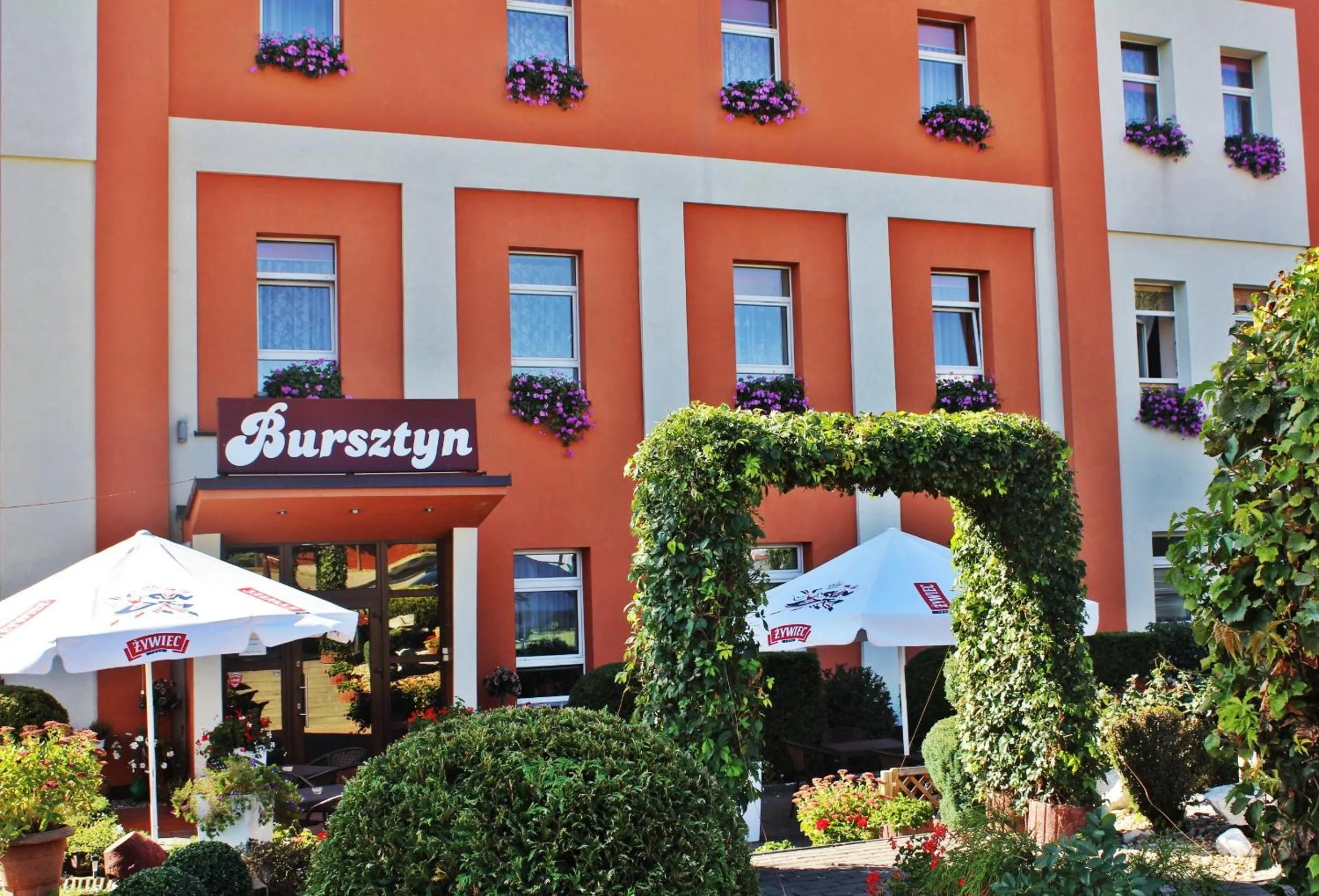Facade/entrance in Hotel Bursztyn