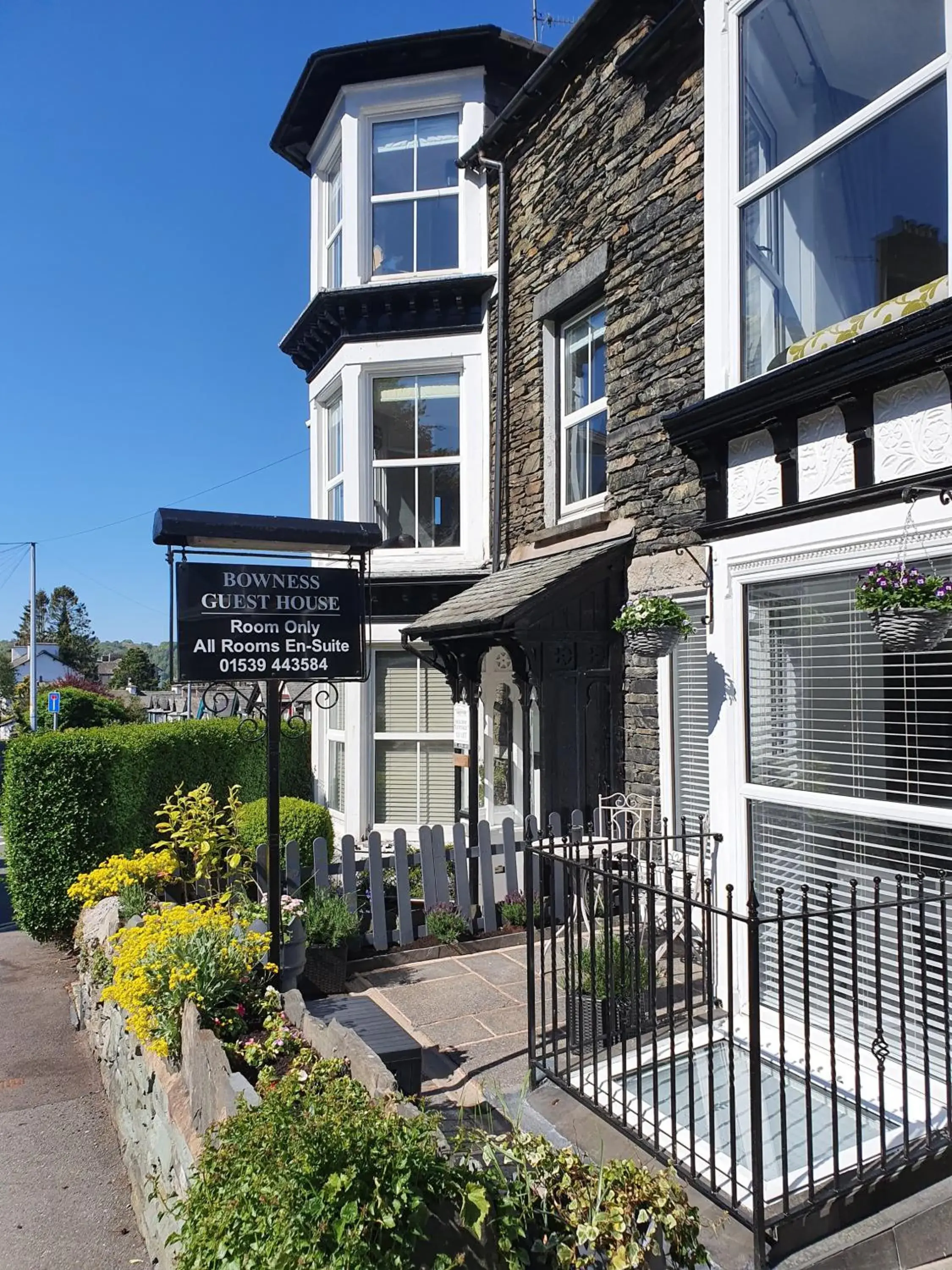 Property building in Bowness Guest House Property building in Bowness Guest House