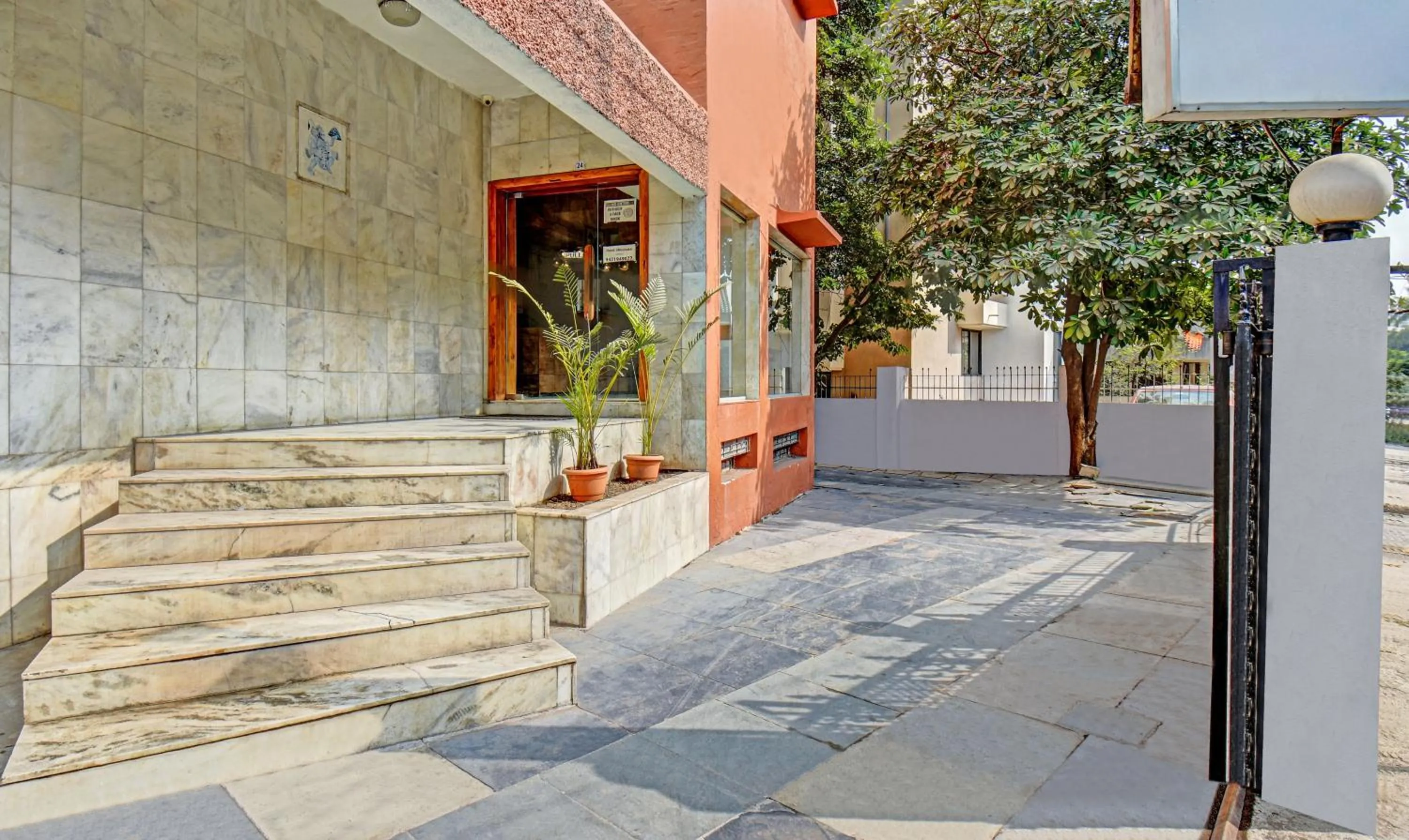 Facade/entrance in Itsy Hotels Shivshakti