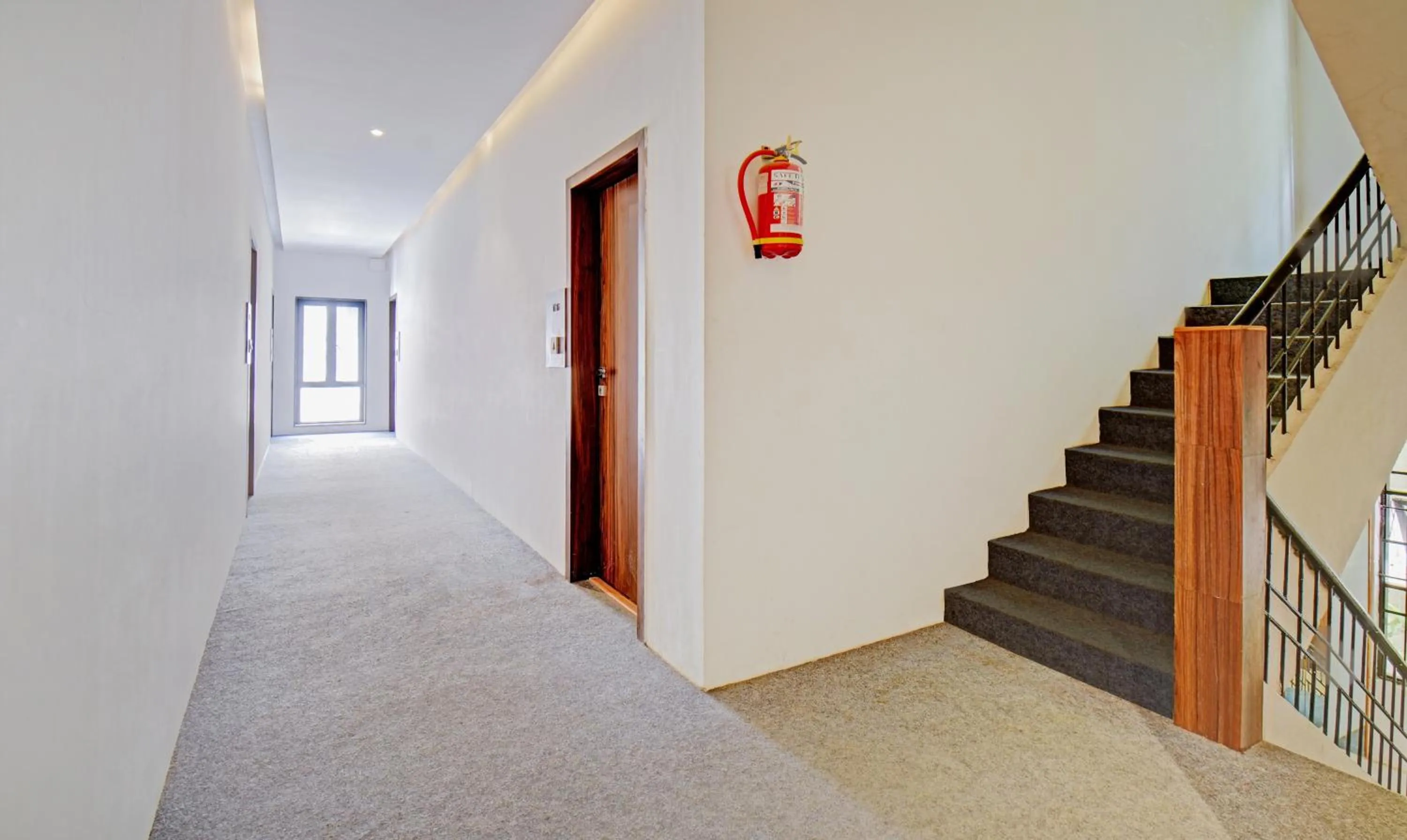 Lobby or reception in Itsy Hotels Shivshakti