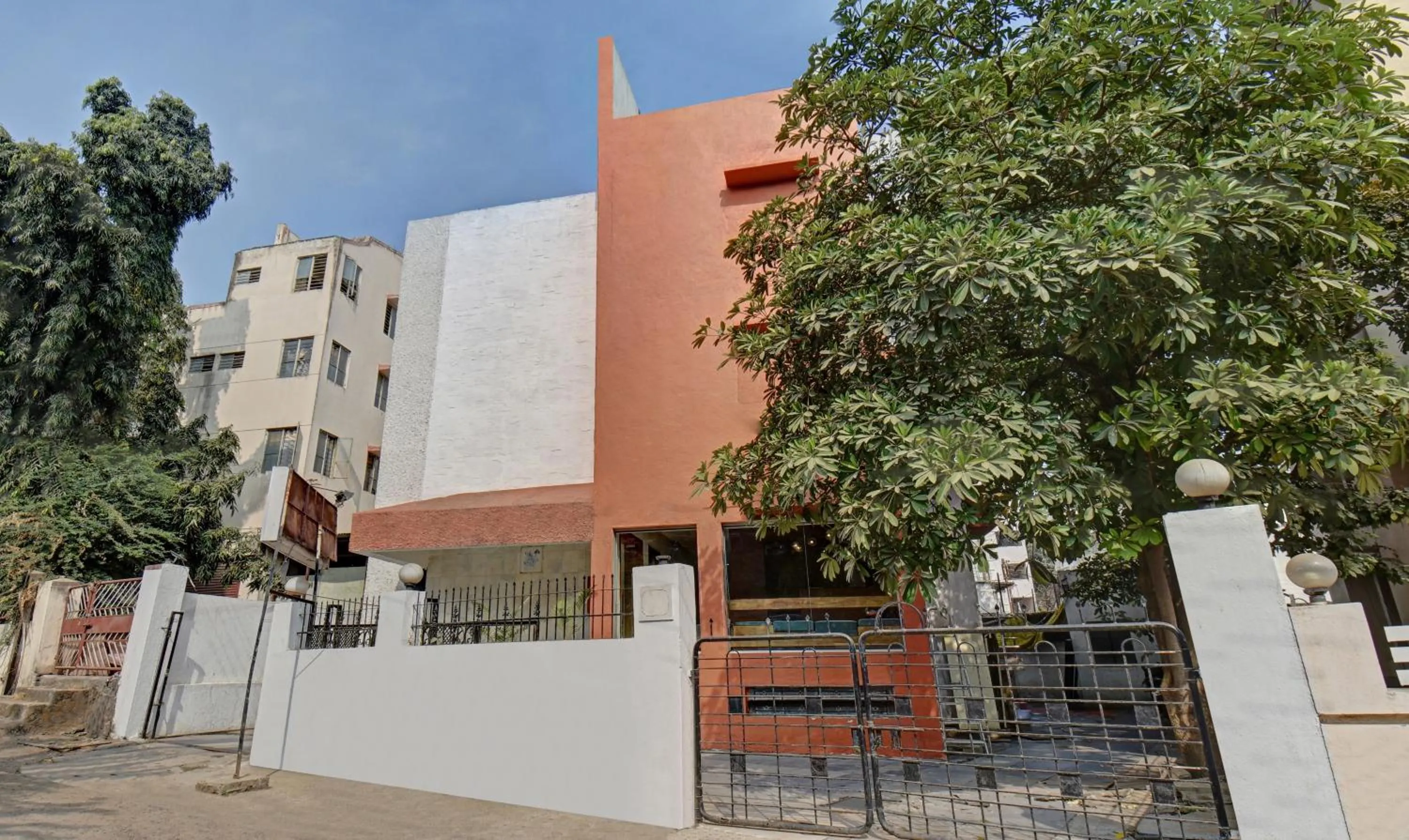 Facade/entrance in Itsy Hotels Shivshakti