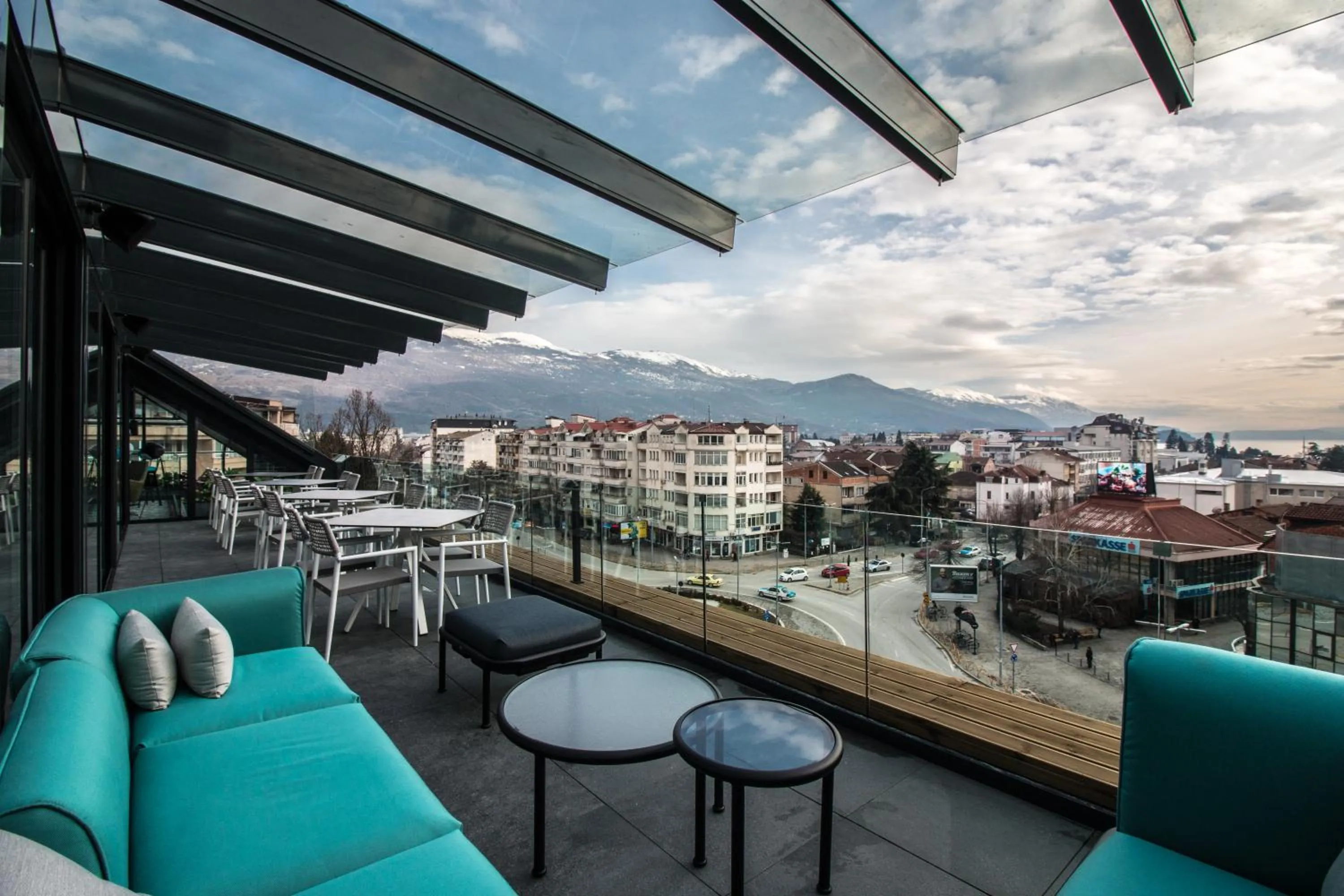 Coffee/tea facilities in Sky Corner Hotel
