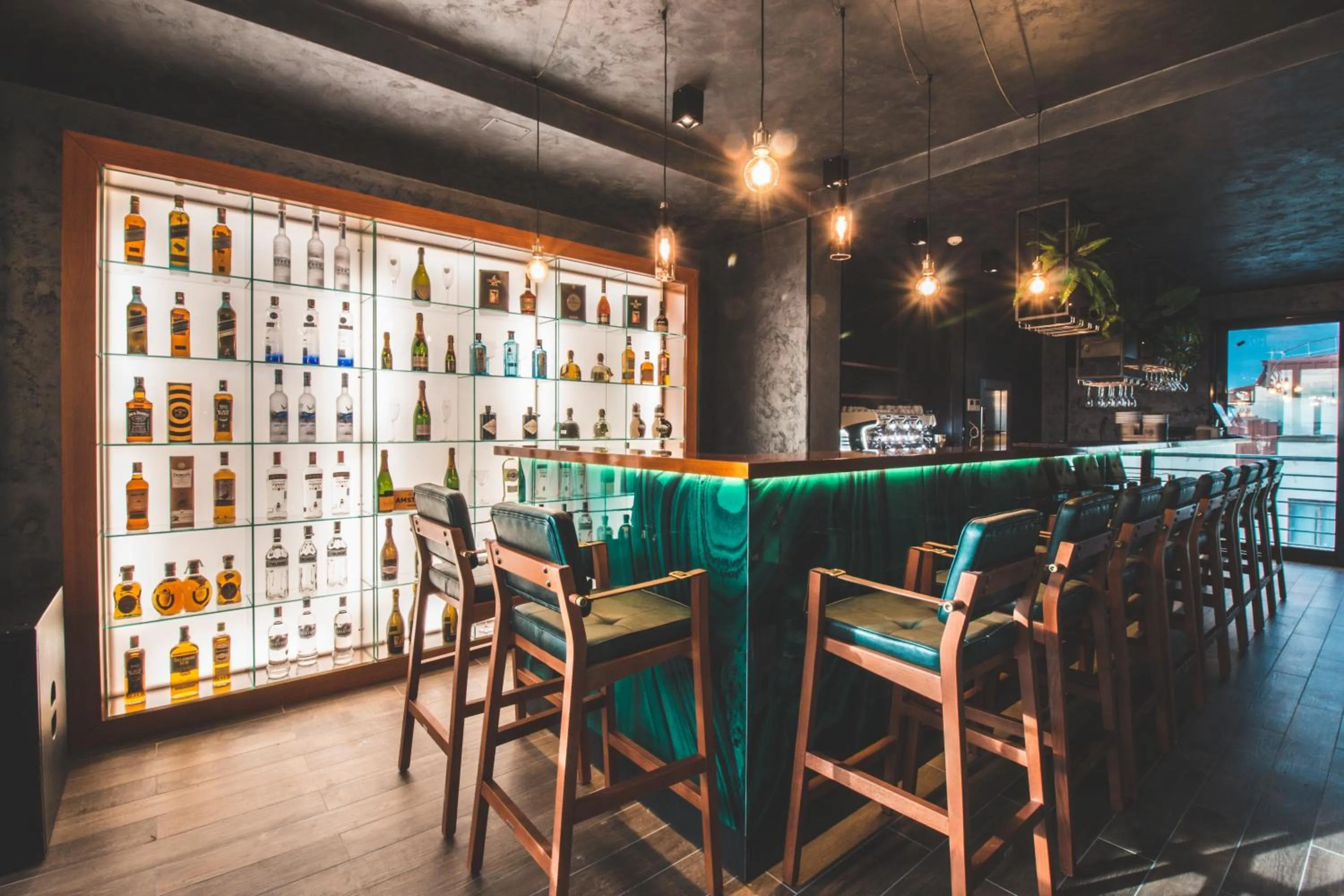 Restaurant/places to eat in Sky Corner Hotel