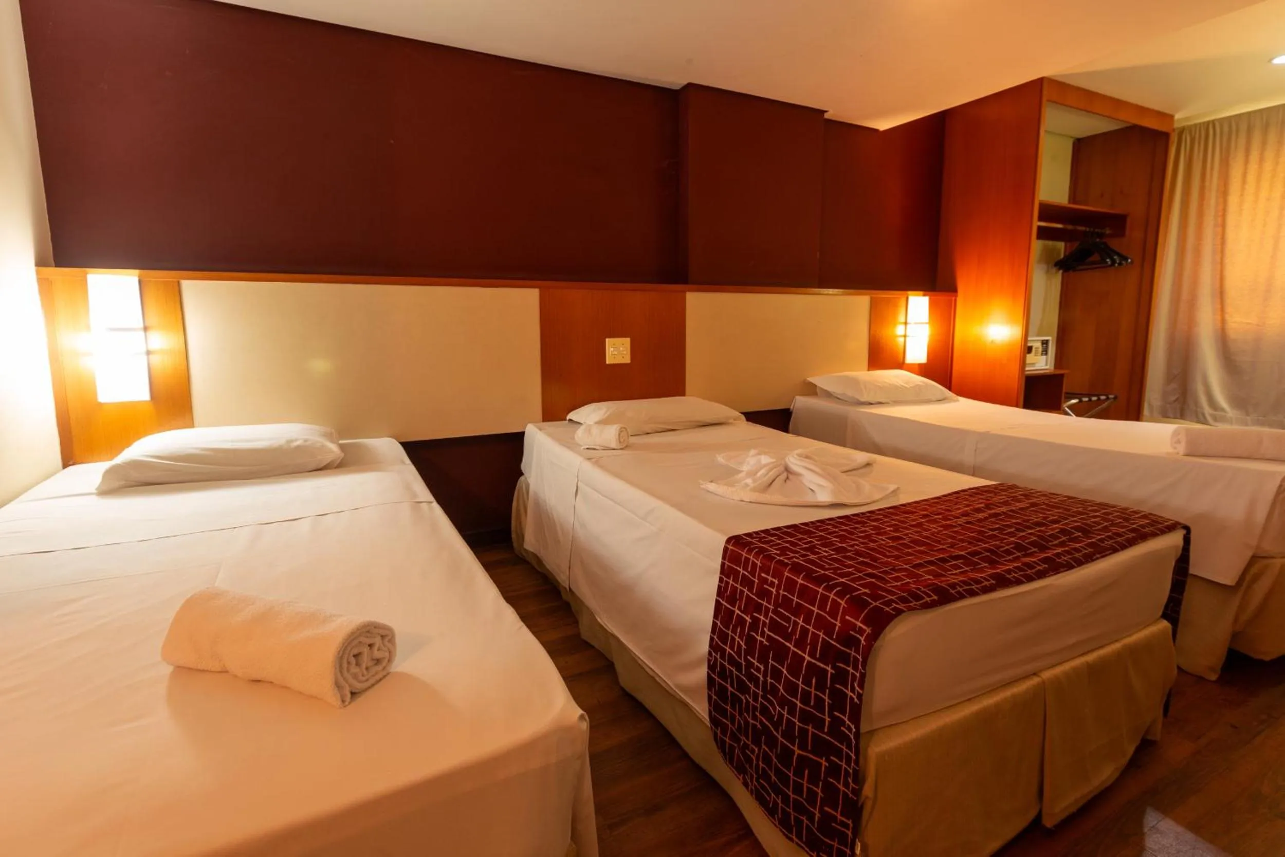 Bedroom, Bed in Rede Andrade CWB