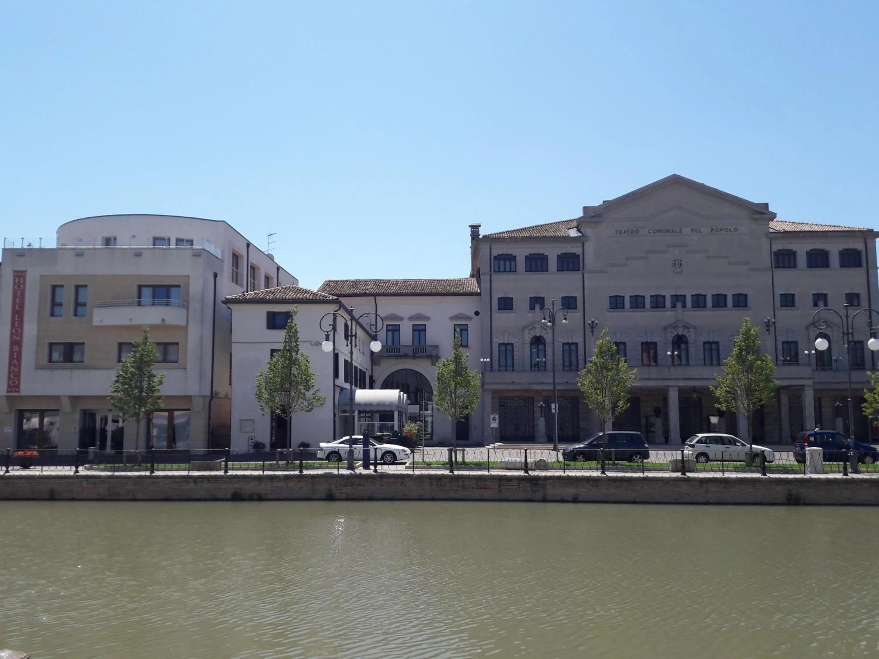 Property building in Hotel Leon Bianco