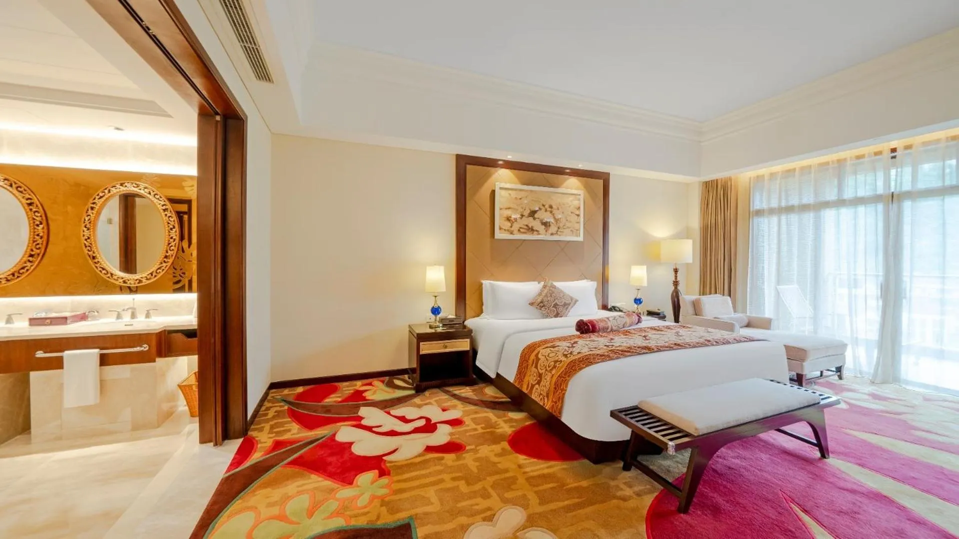 Bed in Poly Hotspring Guiyang Hotel