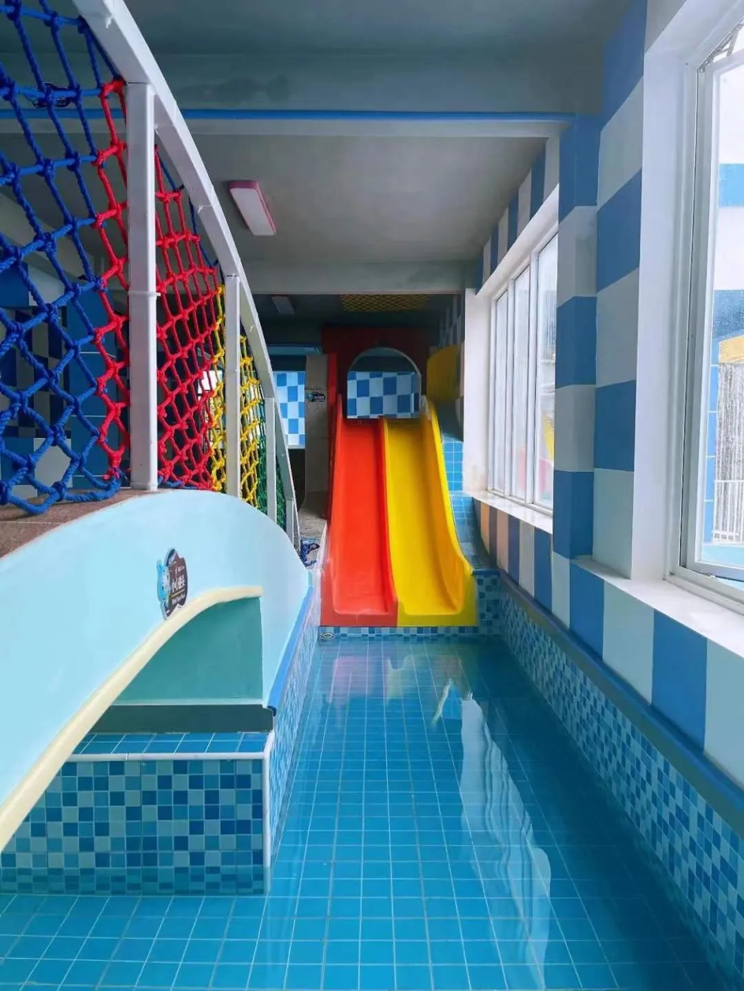 Aqua park in Poly Hotspring Guiyang Hotel