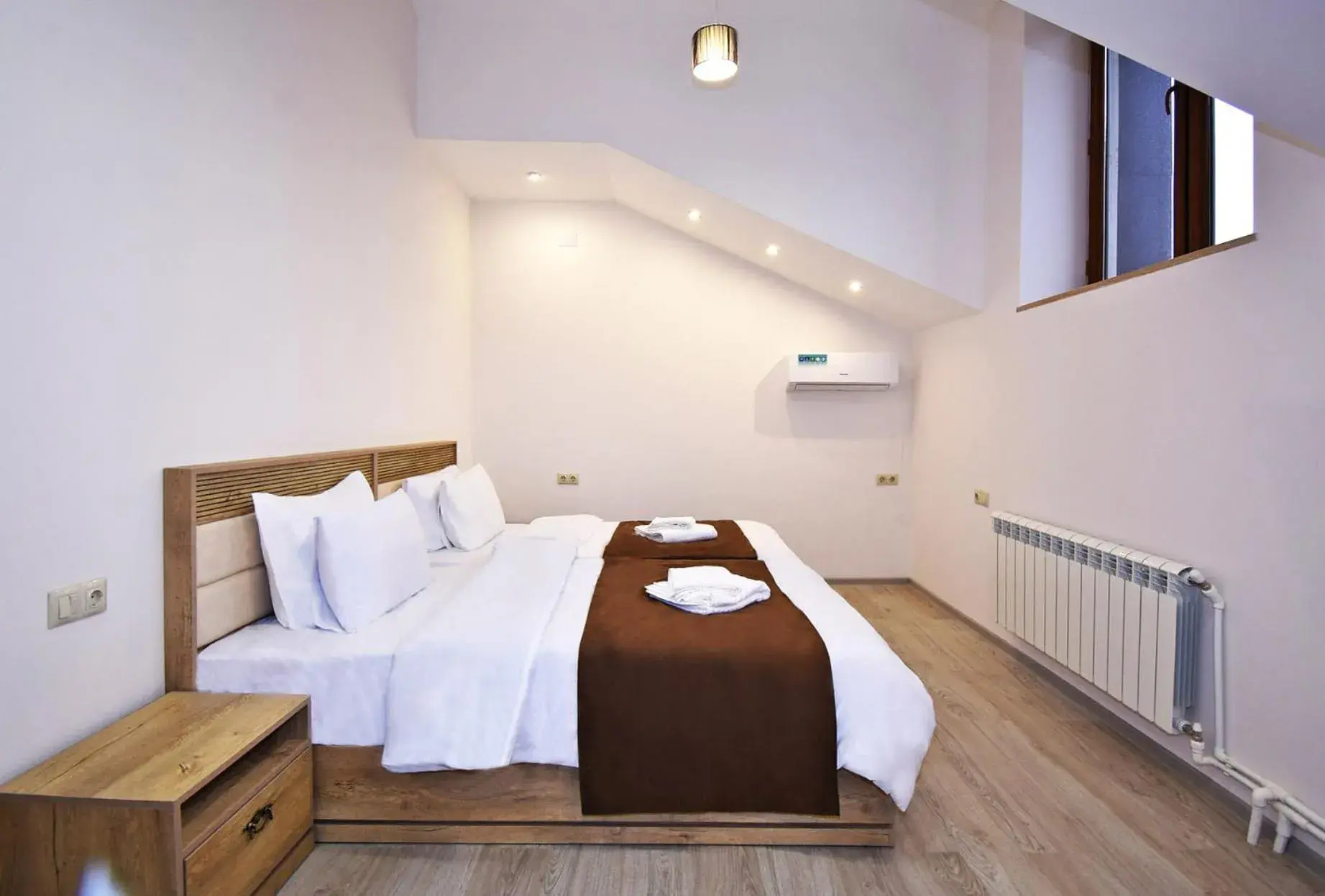 Double or Twin Room - single occupancy in Patriott Hotel Double or Twin Room - single occupancy in Patriott Hotel