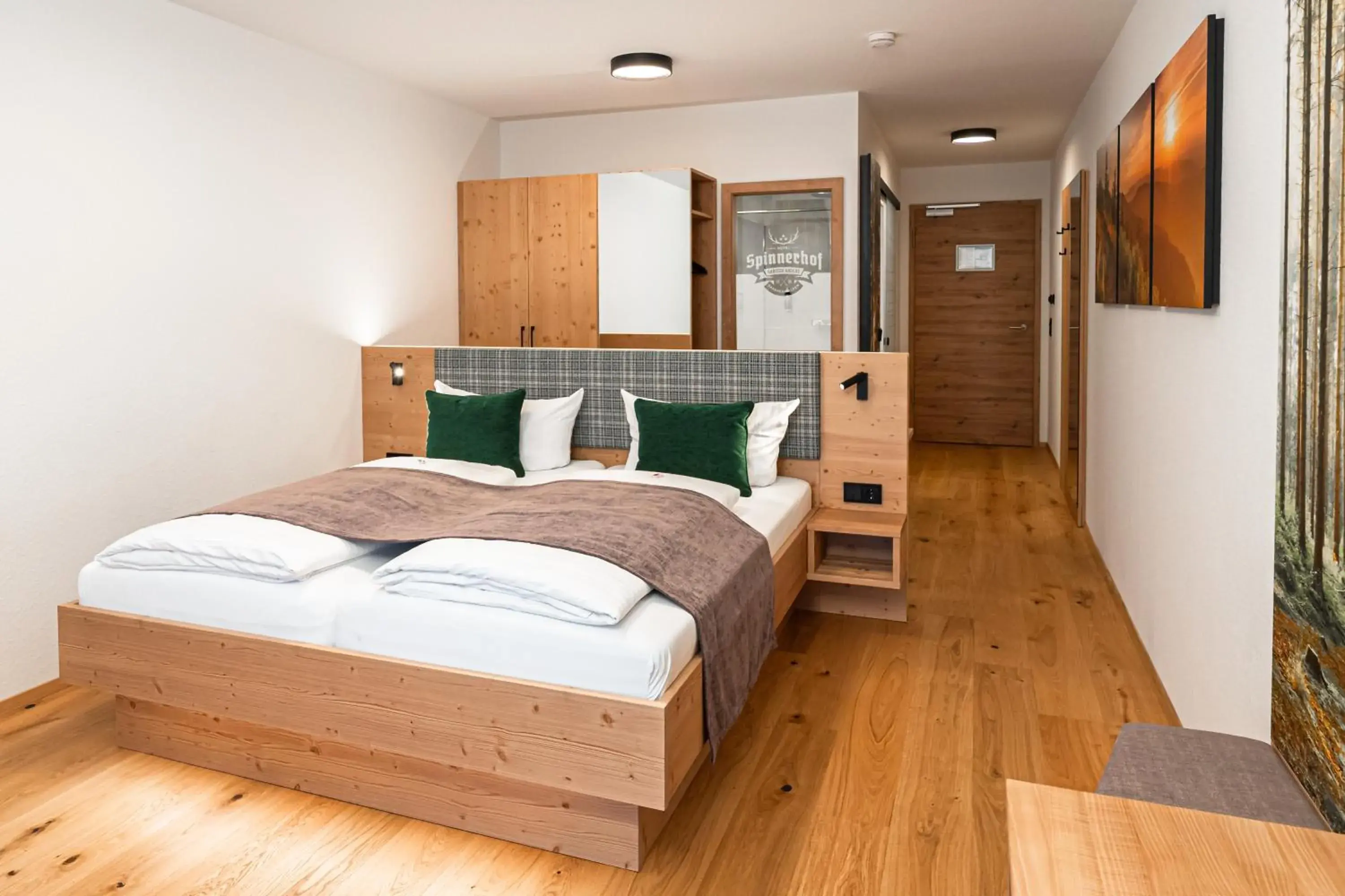 Deluxe Double Room with Balcony - single occupancy in Hotel Spinnerhof Deluxe Double Room with Balcony - single occupancy in Hotel Spinnerhof